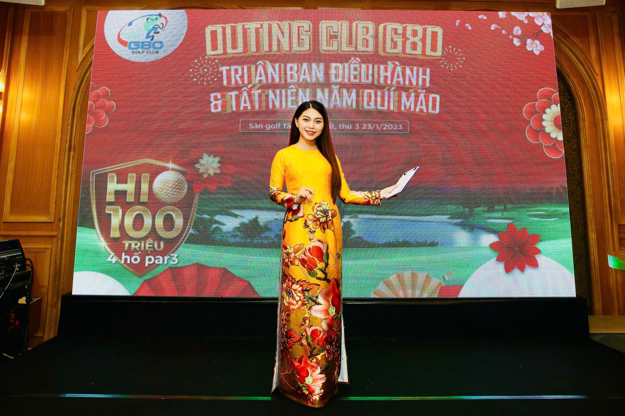 Nữ sinh xứ Quảng l&agrave; thủ khoa Văn cả nước năm 2019 giờ ra sao? - Ảnh 5.