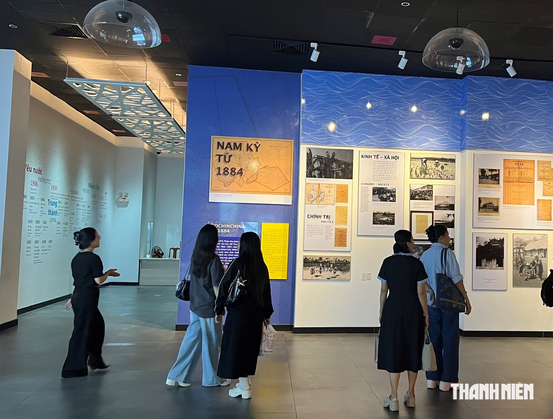 Ngày đầu nghỉ lễ, nơi vắng vẻ, nơi hút người trẻ check in lưu lại kỷ niệm - Ảnh 7.