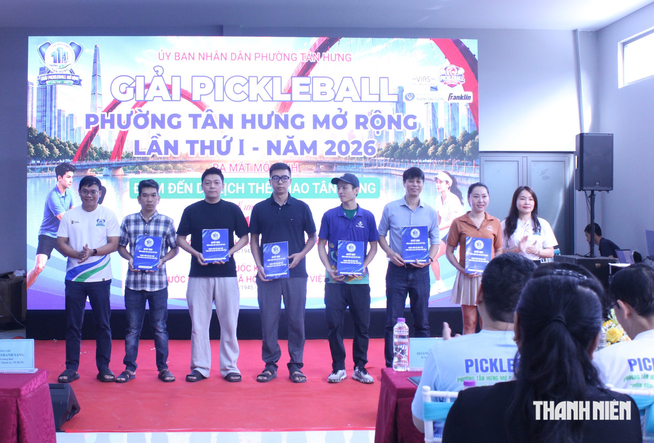 Giải pickleball phường Tân Hưng mở rộng, ra mắt 'Điểm đến du lịch thể thao Tân Hưng' - Ảnh 3.