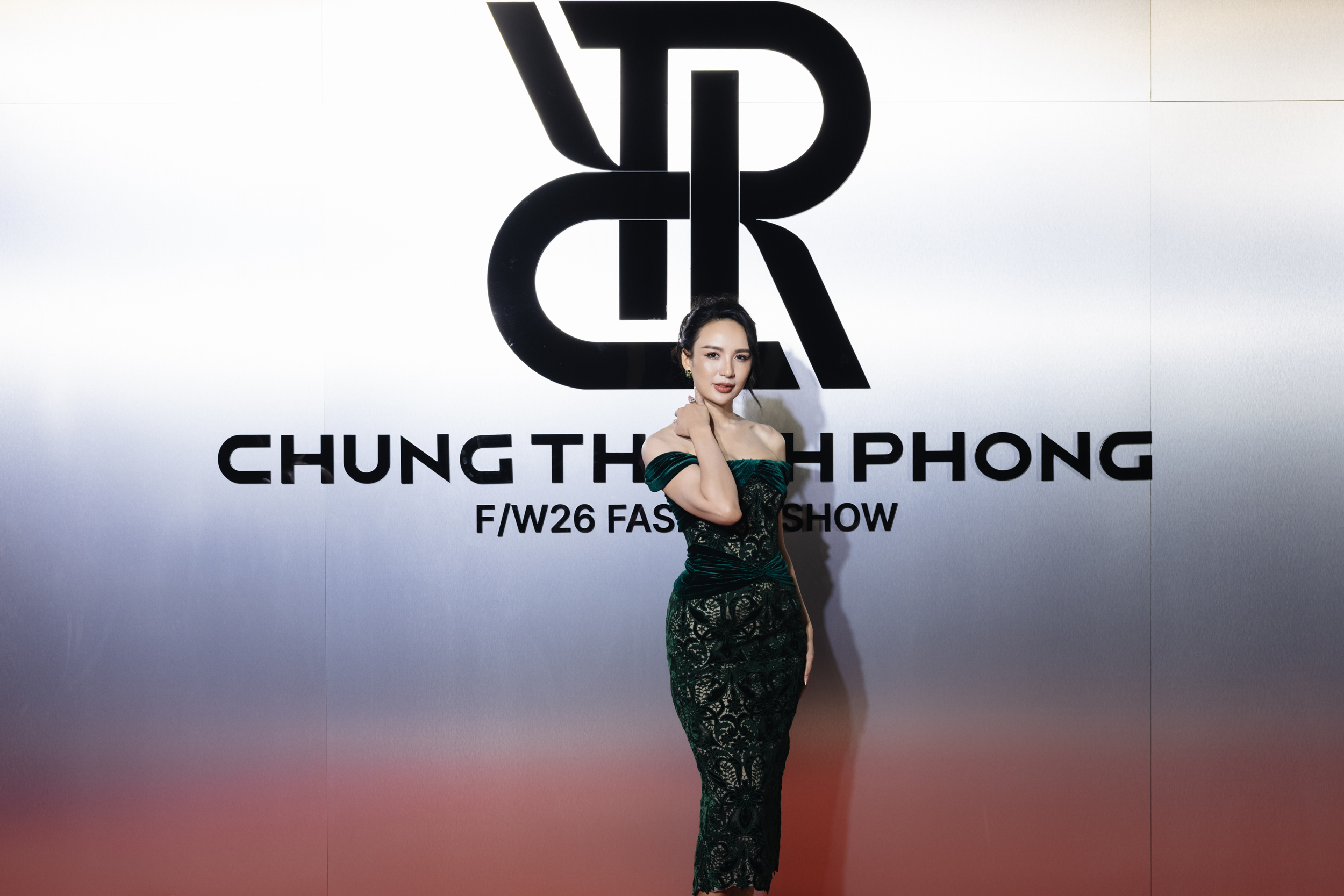 Hai con gái Quyền Linh đi sự kiện, nhan sắc tiếp tục gây chú ý- Ảnh 13.