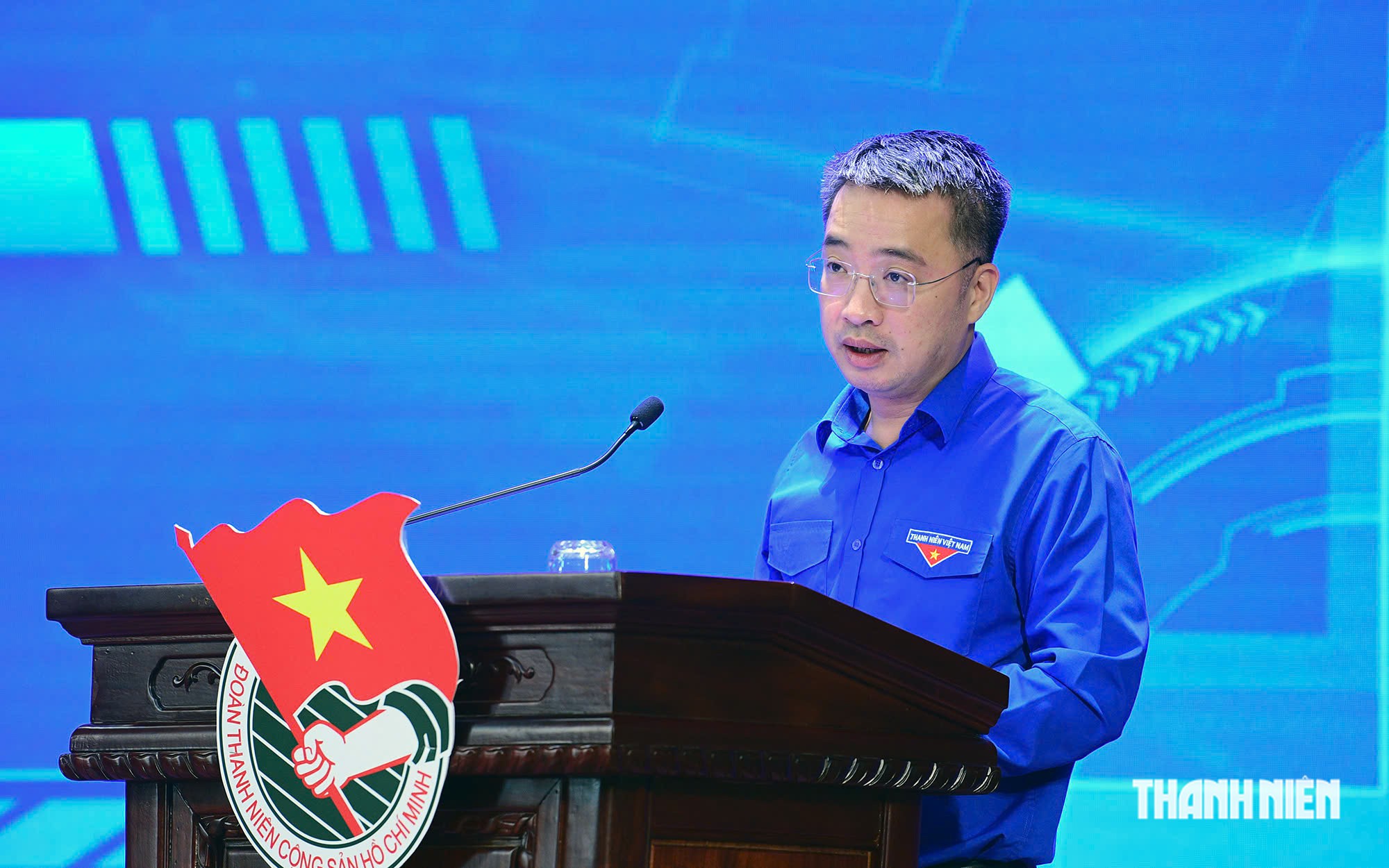 Đợt sinh hoạt ch&iacute;nh trị để n&acirc;ng cao chất lượng c&aacute;n bộ Đo&agrave;n cơ sở - Ảnh 1.
