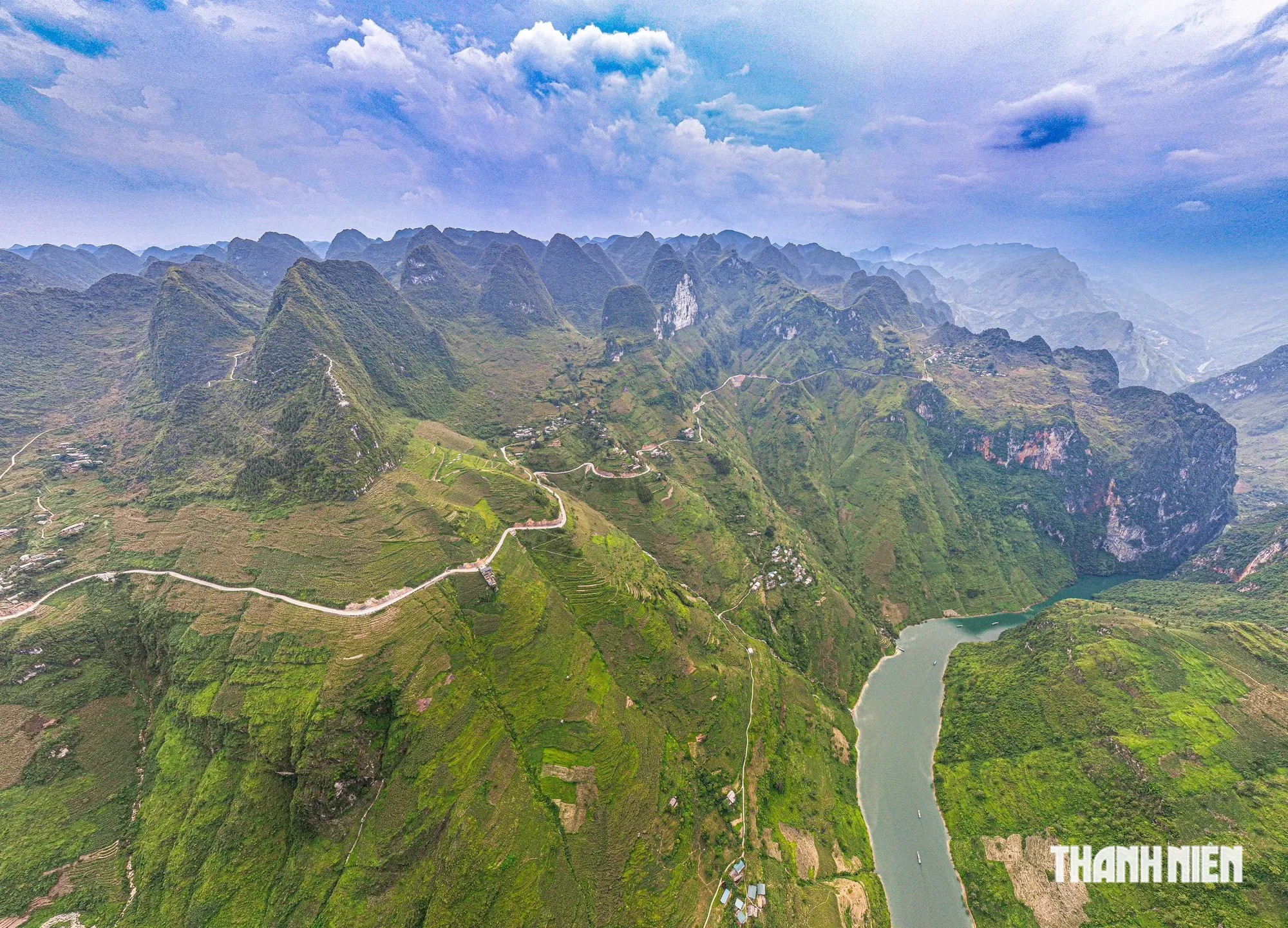 Khách Anh nói Việt Nam 'tuyệt vời hơn cả Thái Lan' - Ảnh 2.