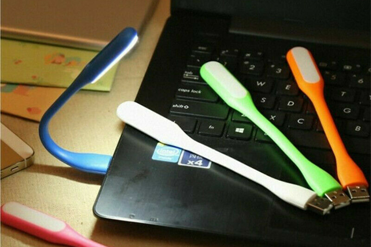 Một thời ai cũng dùng, giờ những phụ kiện USB này gần như tuyệt chủng - Ảnh 1.