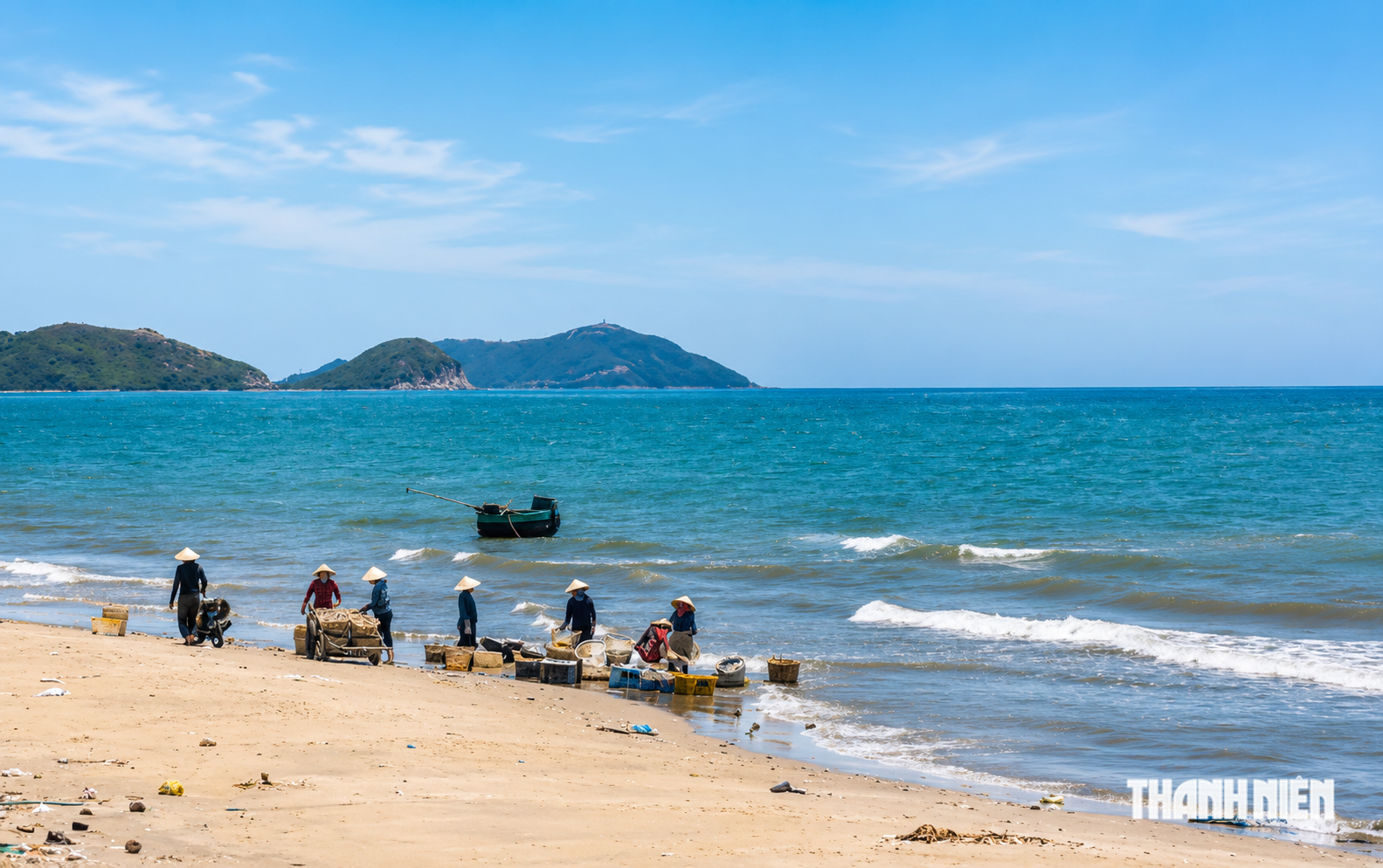 Chuyện lạ ở làng biển Cảnh Dương 400 năm tuổi, nơi đàn ông biết hát ru- Ảnh 4.