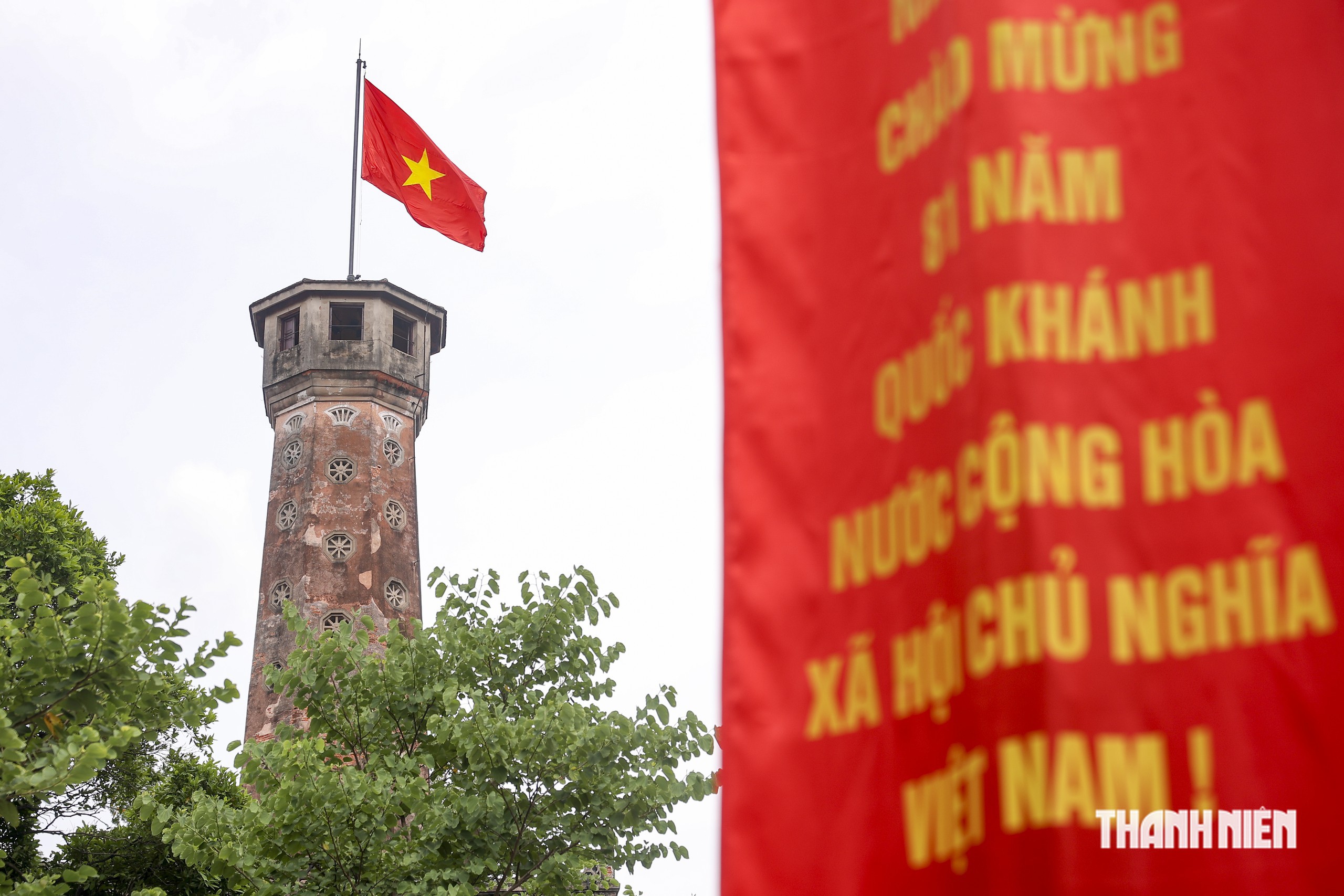 Hà Nội những ngày rực rỡ cờ, hoa- Ảnh 6.