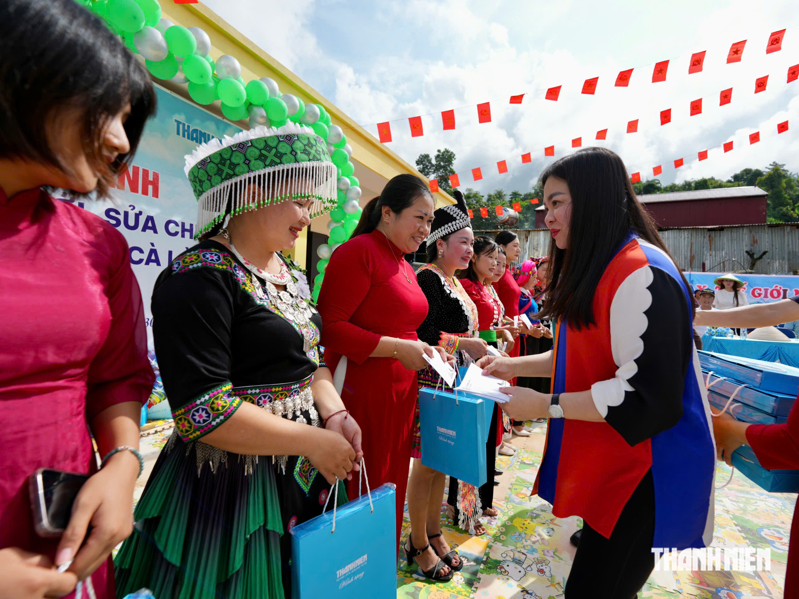 B&aacute;o Thanh Ni&ecirc;n v&agrave; Quỹ Phượng Ho&agrave;ng x&acirc;y dựng điểm trường thứ 10- Ảnh 11.
