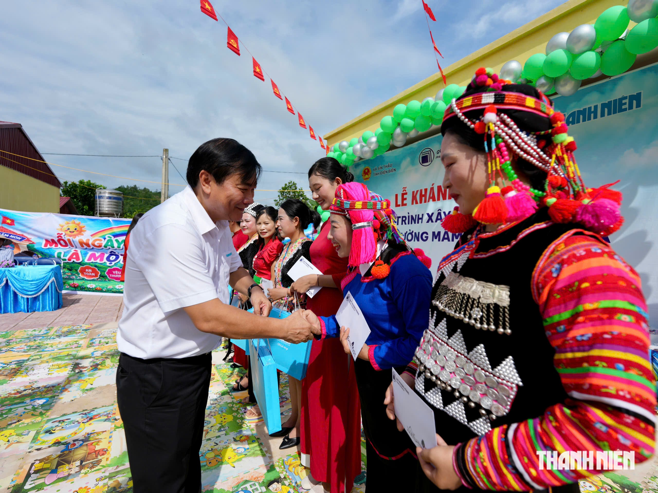 B&aacute;o Thanh Ni&ecirc;n v&agrave; Quỹ Phượng Ho&agrave;ng x&acirc;y dựng điểm trường thứ 10- Ảnh 12.