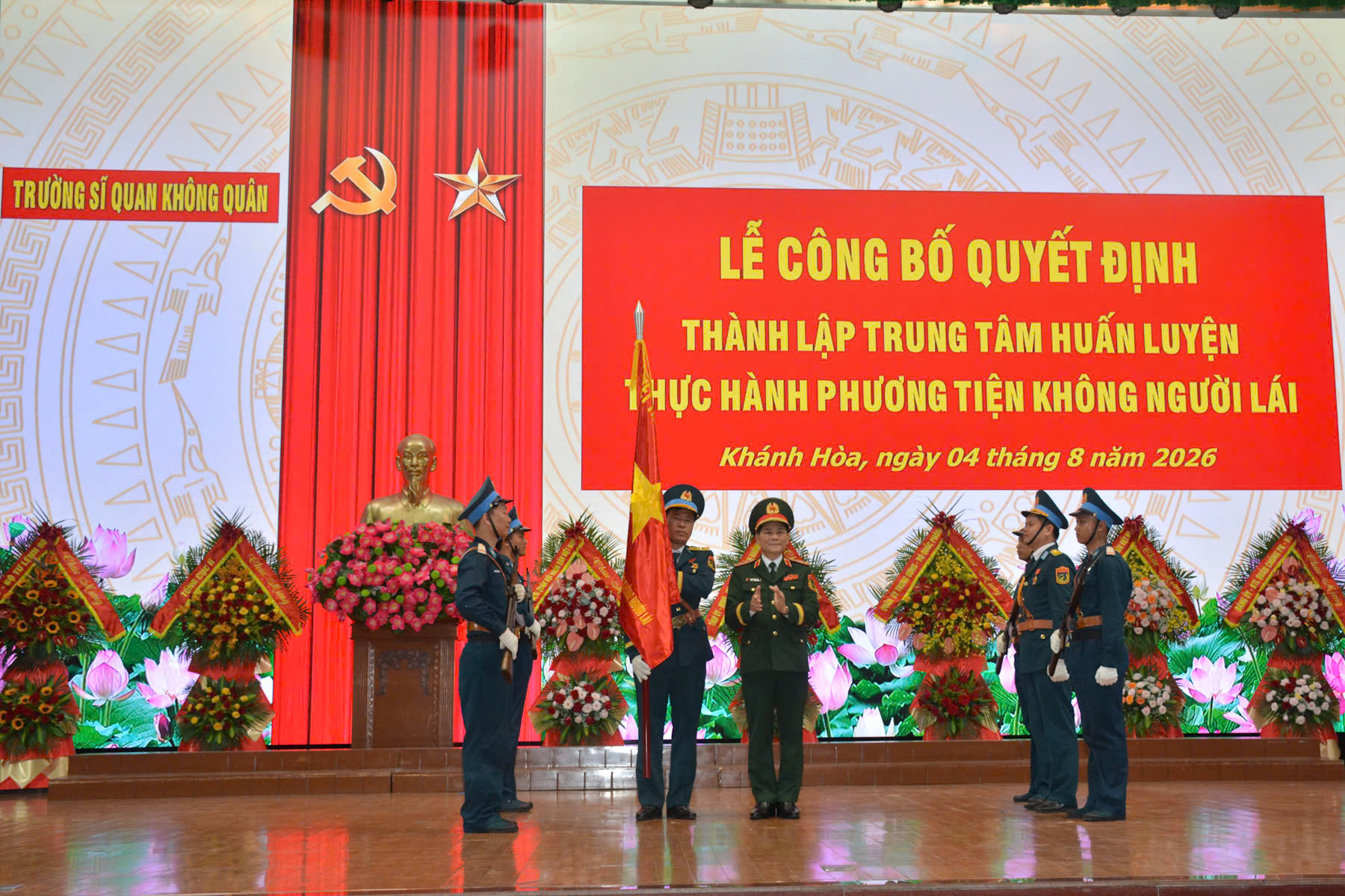 Trường Sĩ quan Không quân thành lập trung tâm huấn luyện phương tiện không người lái- Ảnh 1.