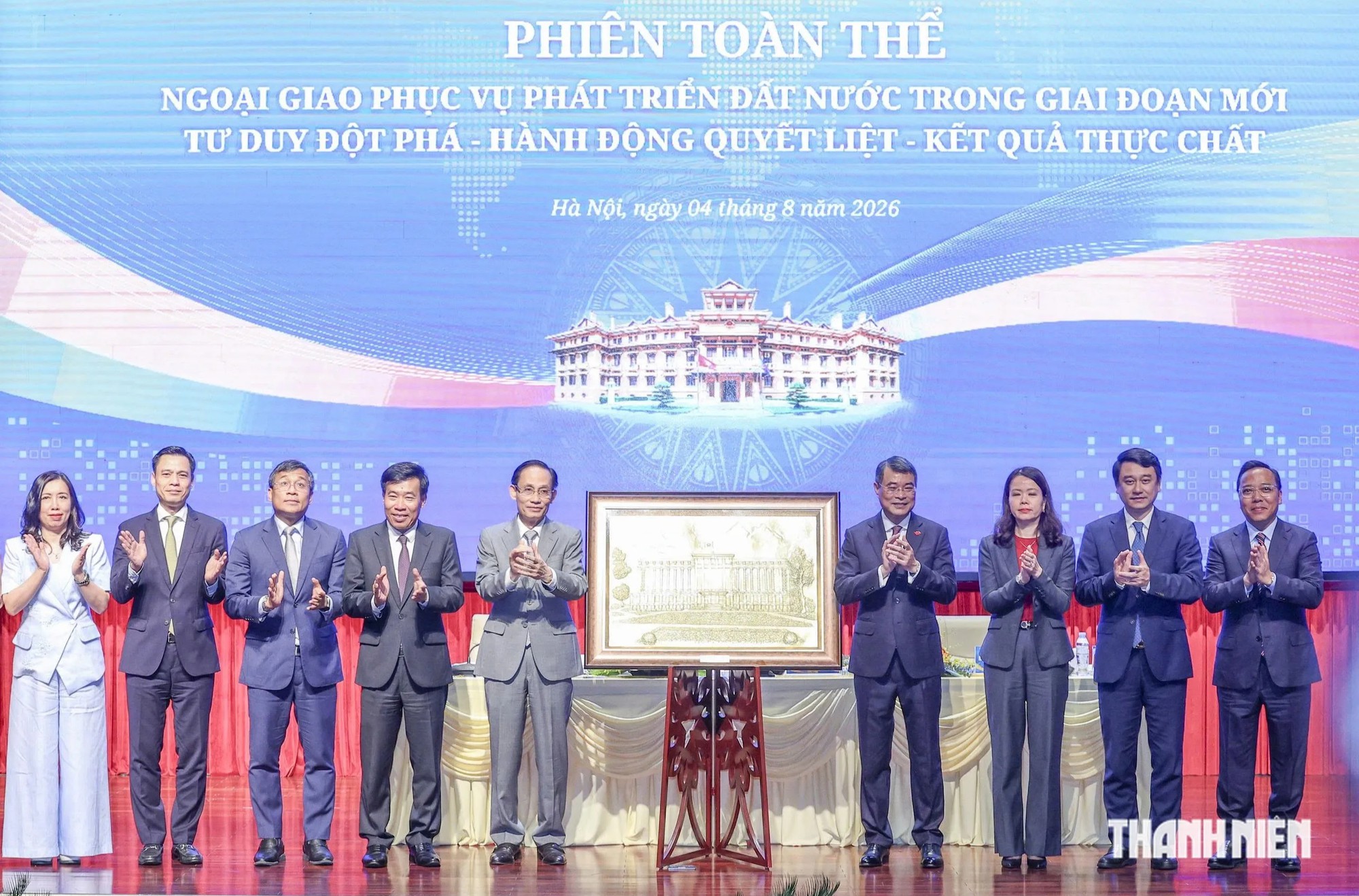 Ngành ngoại giao cần tập trung vào 3 yêu cầu lớn trong tình hình mới - Ảnh 3.