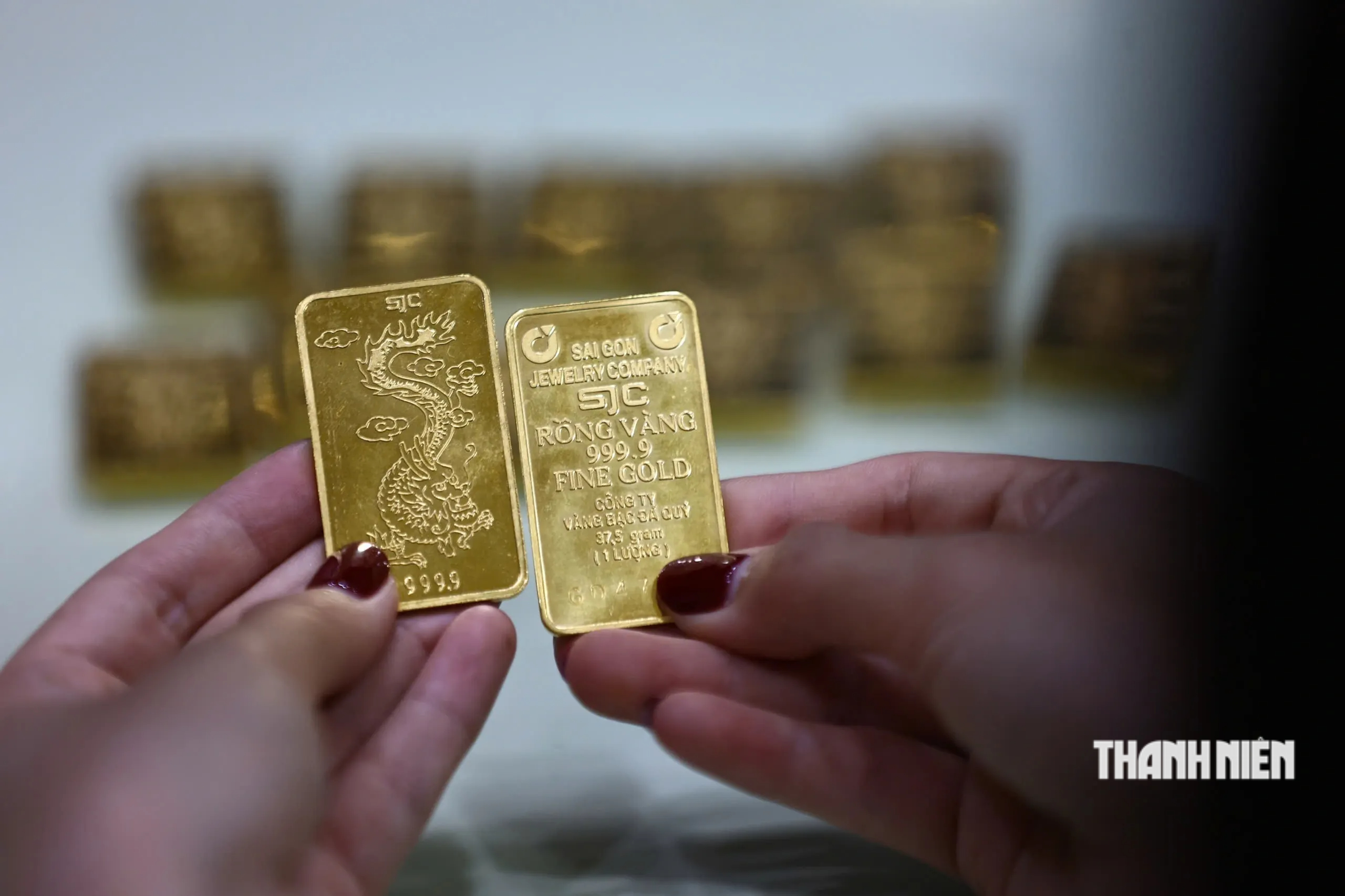Giá vàng hôm nay 4.8.2026: Tiếp tục trượt giảm- Ảnh 1.