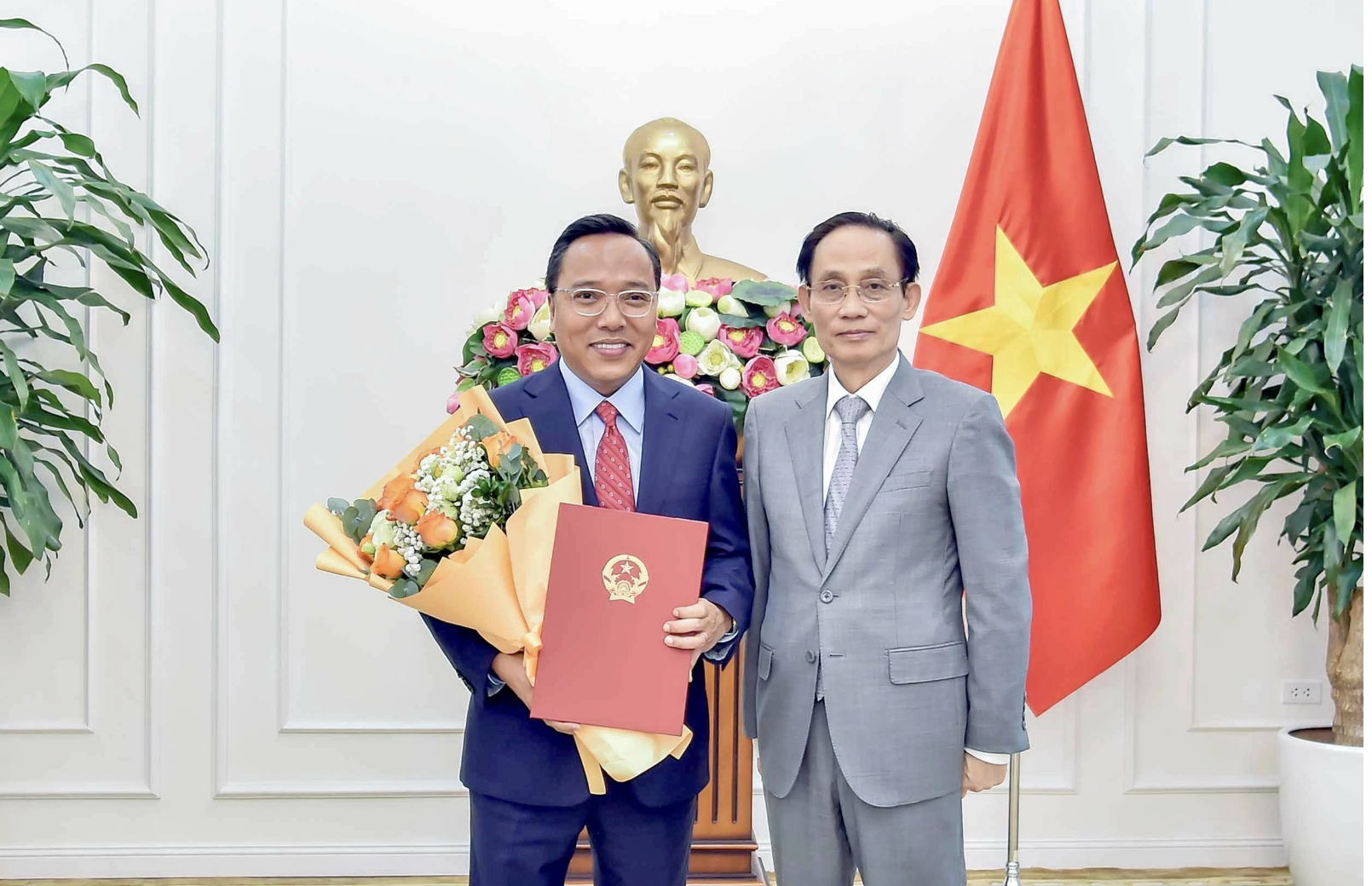 Bộ Ngoại giao có thêm 2 tân Thứ trưởng- Ảnh 2.