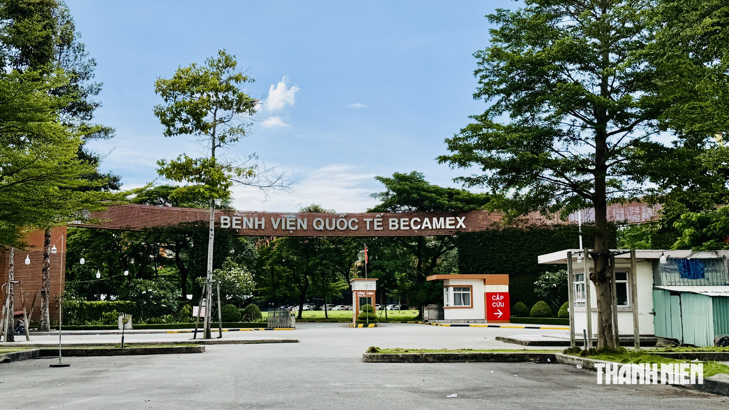 TP.HCM: T&igrave;m kiếm th&ocirc;ng tin hố mộ liệt sĩ khu vực trước Bệnh viện Quốc tế Becamex- Ảnh 2.