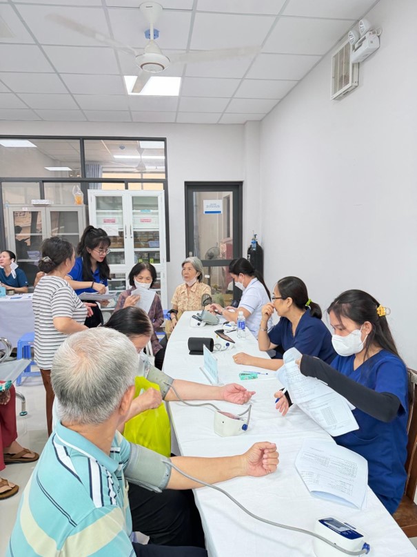 Phường Thạnh Mỹ T&acirc;y (TP.HCM) triển khai kh&aacute;m sức khỏe định kỳ cho người d&acirc;n- Ảnh 4.