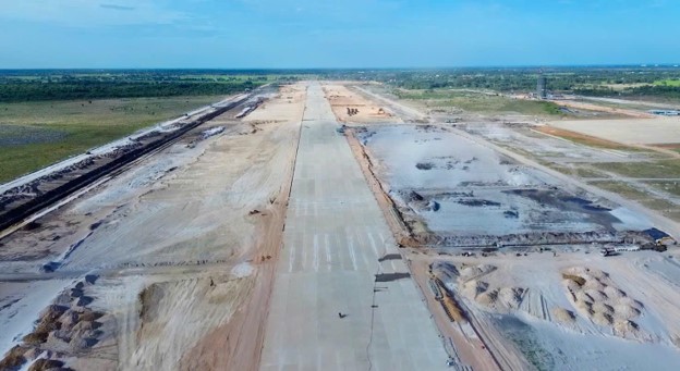 Cảng h&agrave;ng kh&ocirc;ng Quảng Trị tăng tốc to&agrave;n diện để về đ&iacute;ch - Ảnh 1.