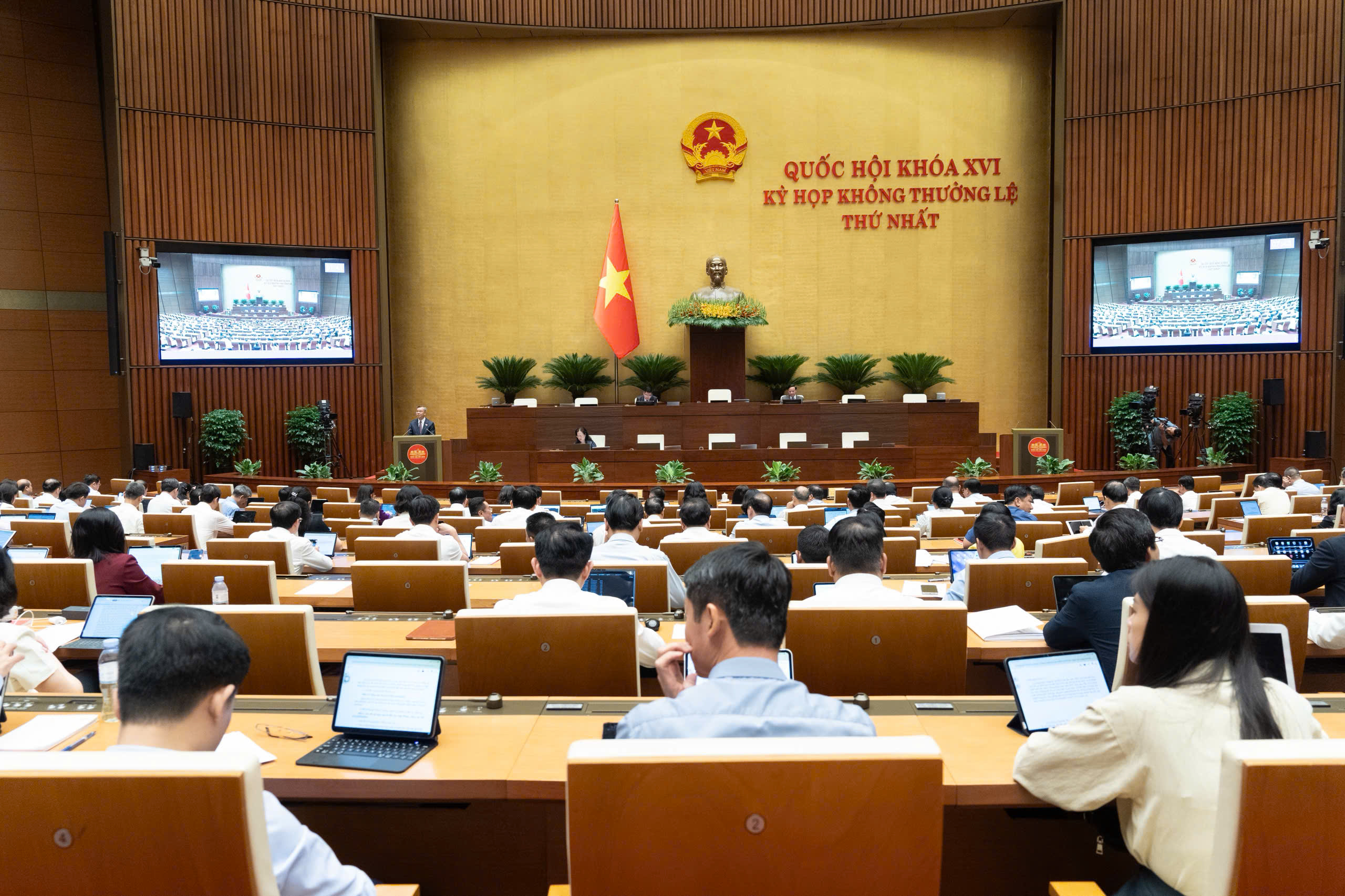 Sáng nay Quốc hội nghe báo cáo thành lập thành phố Quảng Ninh và Bắc Ninh- Ảnh 1.