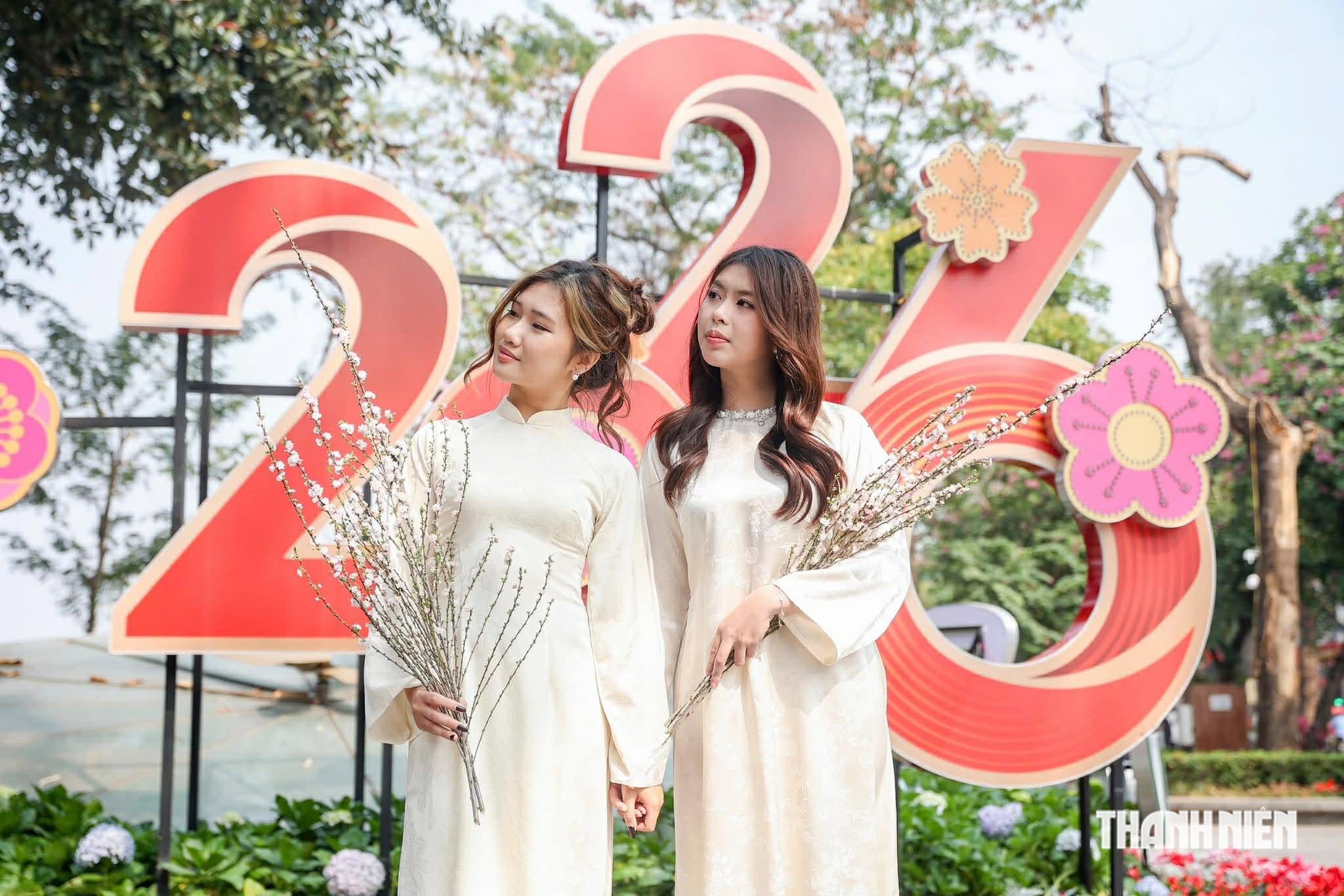 Tết Nguyên đán 2027: Công chức, viên chức có thể được nghỉ 7 hoặc 10 ngày - Ảnh 1.