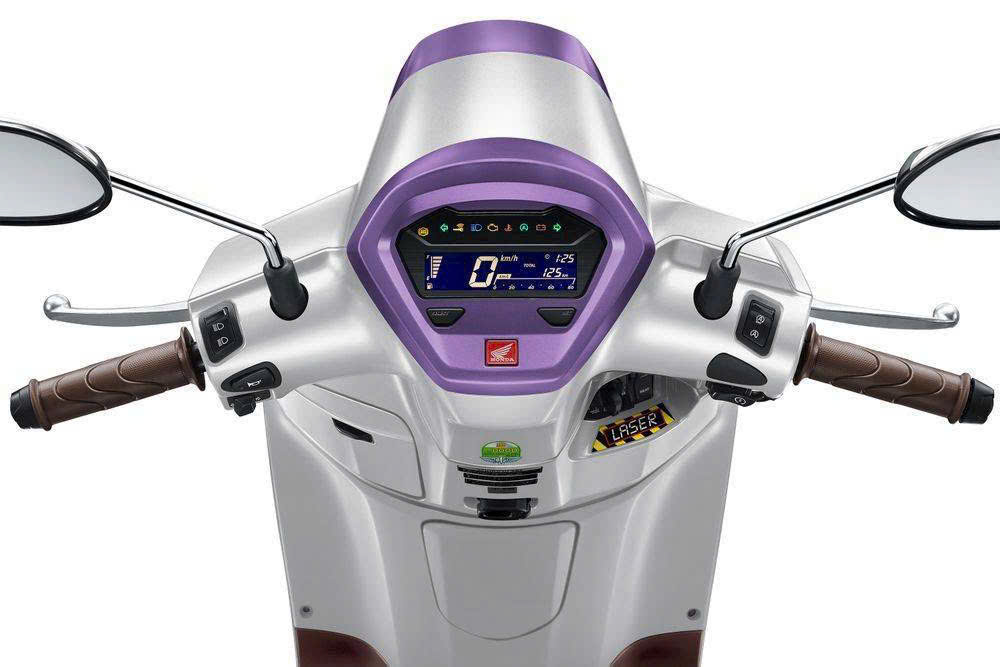 Honda Giorno+ có bản Buzz Lightyear sản xuất giới hạn 200 xe, chờ ngày về Việt Nam Honda Giorno+ có bản Buzz Lightyear sản xuất giới hạn 200 xe, chờ ngày về Việt Nam - Ảnh 7.