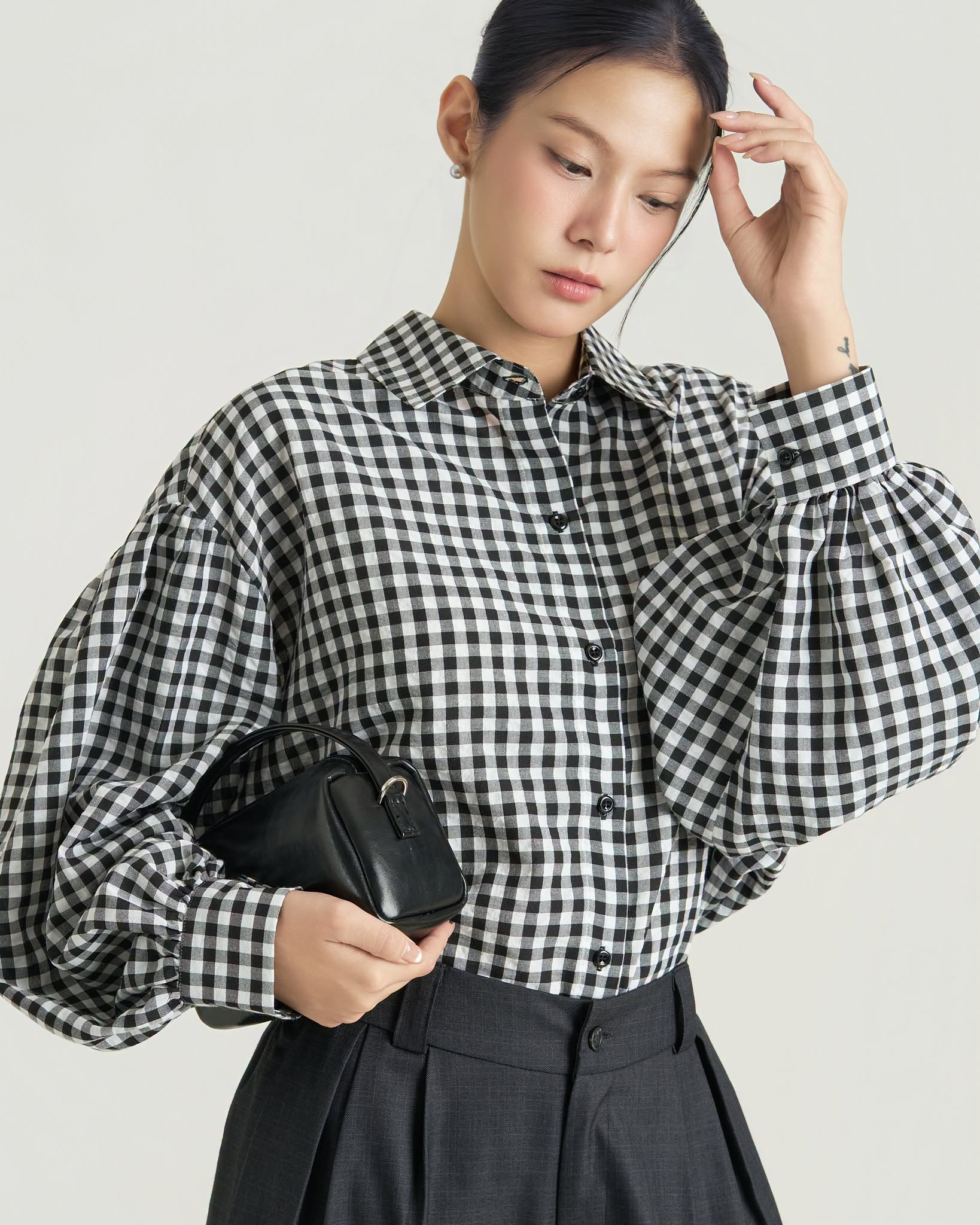Phong c&aacute;ch office chic v&agrave; b&iacute; quyết phối đồ c&ocirc;ng sở hiện đại- Ảnh 3.