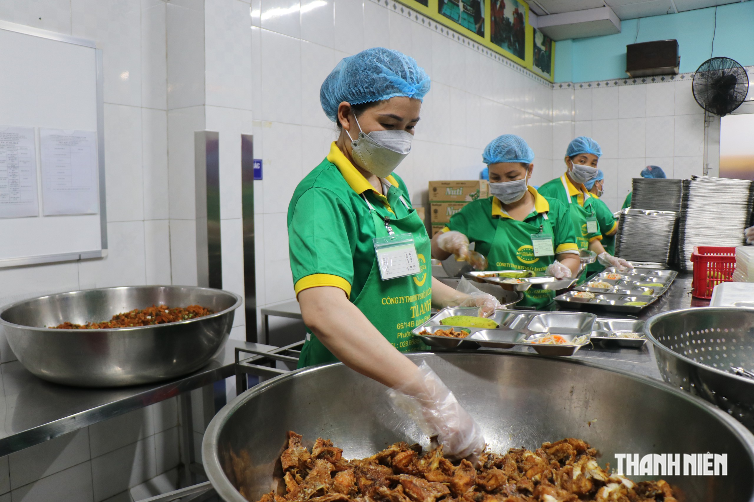 Suất ăn 20.000 - 22.000 đồng, doanh nghiệp nói khó cân đối dinh dưỡng - Ảnh 3.