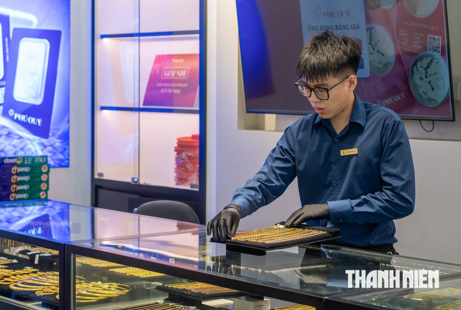 Chênh lệch giá vàng giảm mạnh còn dưới 5 triệu/lượng- Ảnh 1.