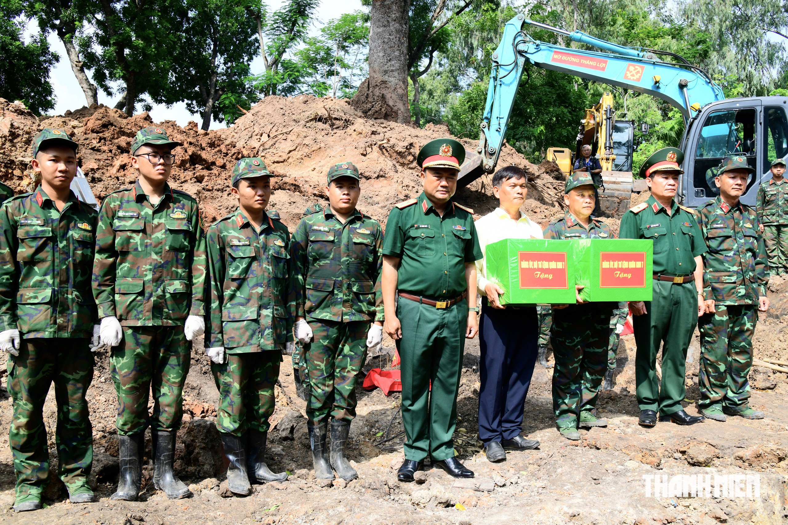 Trung tướng L&ecirc; Xu&acirc;n Thế:Mong nhiều gia đ&igrave;nh t&igrave;m được người th&acirc;n như t&ocirc;i t&igrave;m thấy mẹ - Ảnh 2.