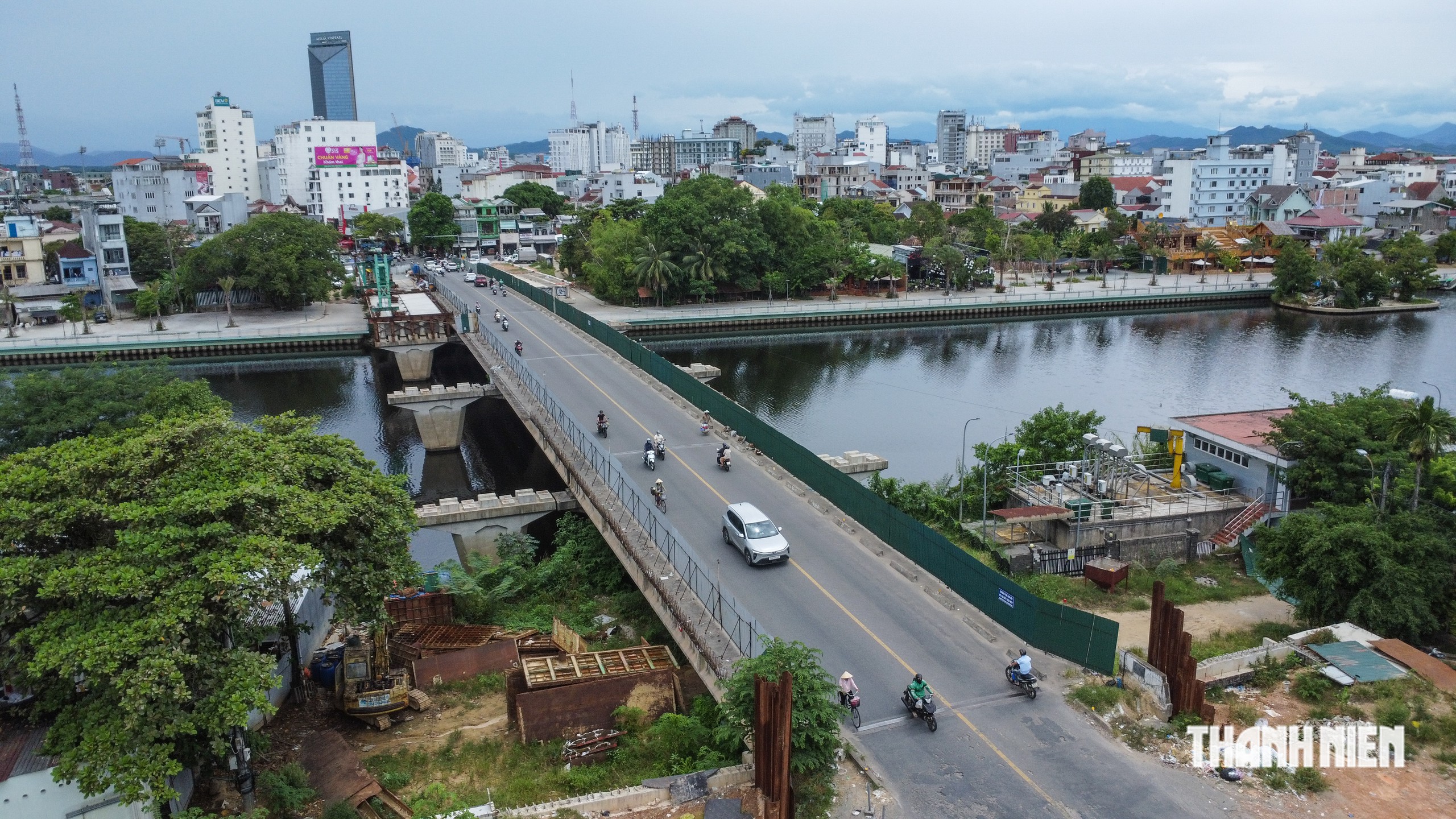 Mở rộng cầu Vỹ Dạ thêm 2 làn xe, hơn 5 năm vẫn chưa về đích- Ảnh 1.