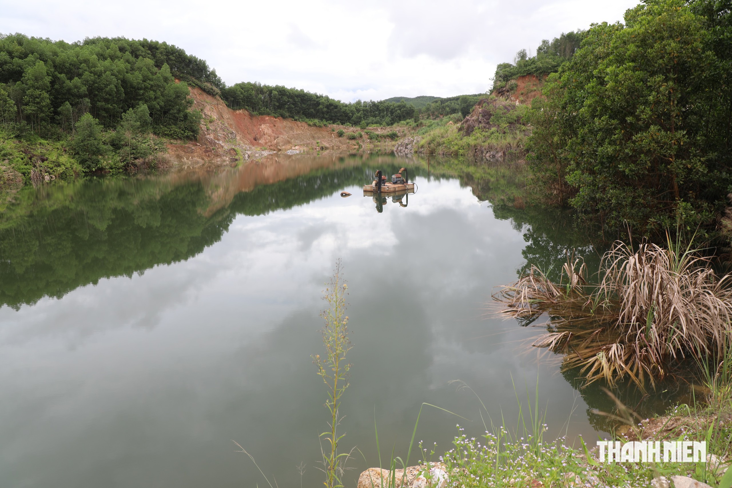 Đồi tỉ, nơi hàng ngàn người tranh nhau đào tìm đá đỏ bây giờ ra sao? - Ảnh 5.