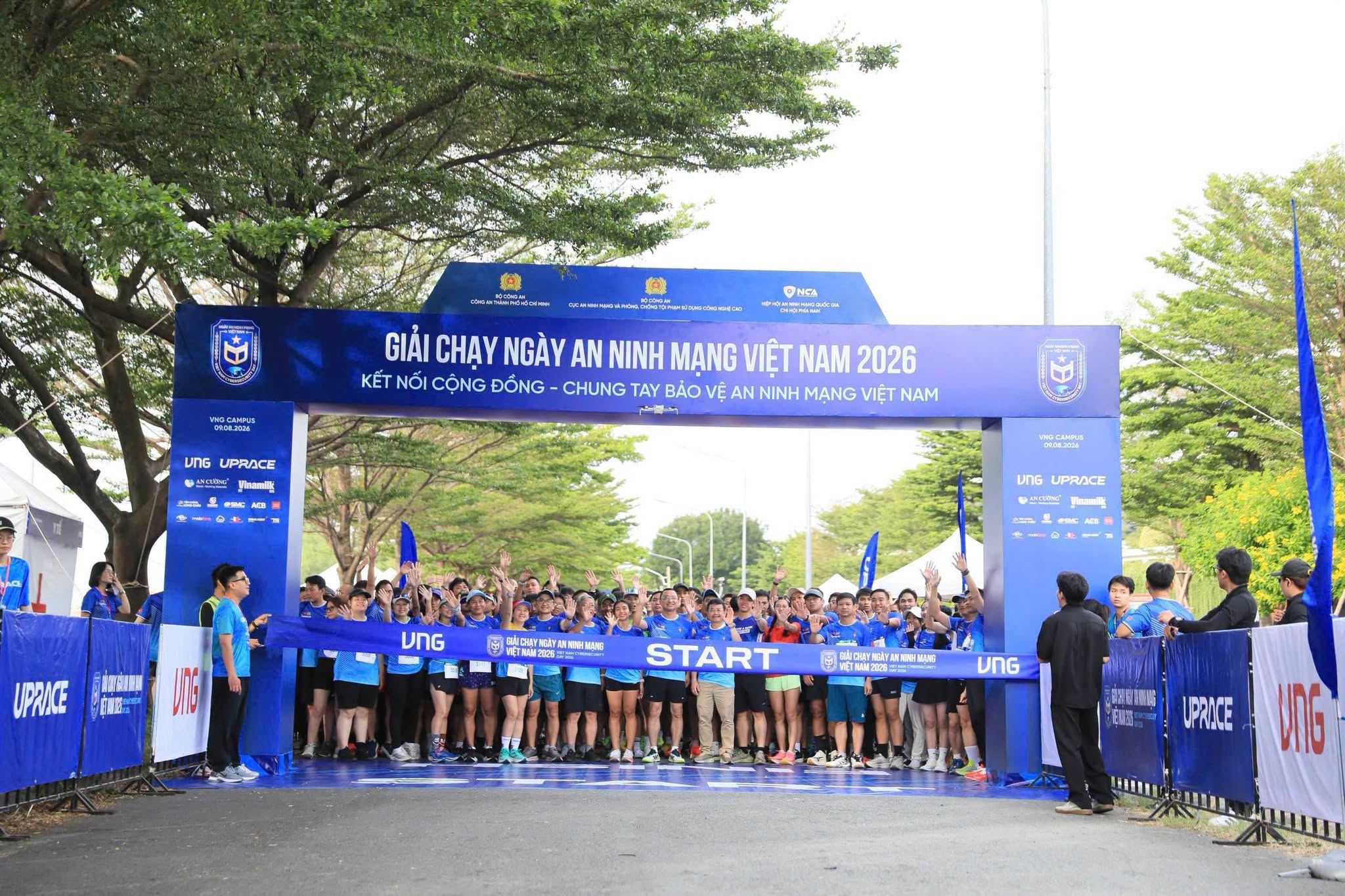 Hơn 1.000 VĐV tranh tài ở giải chạy Ngày An ninh mạng Việt Nam 2026- Ảnh 3.