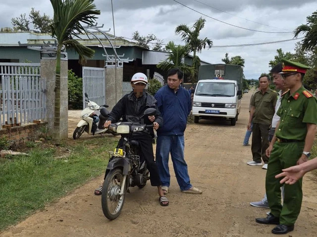 Bắt giữ nghi phạm gây ra 2 vụ cướp tài sản sau 13 giờ lẩn trốn- Ảnh 1.
