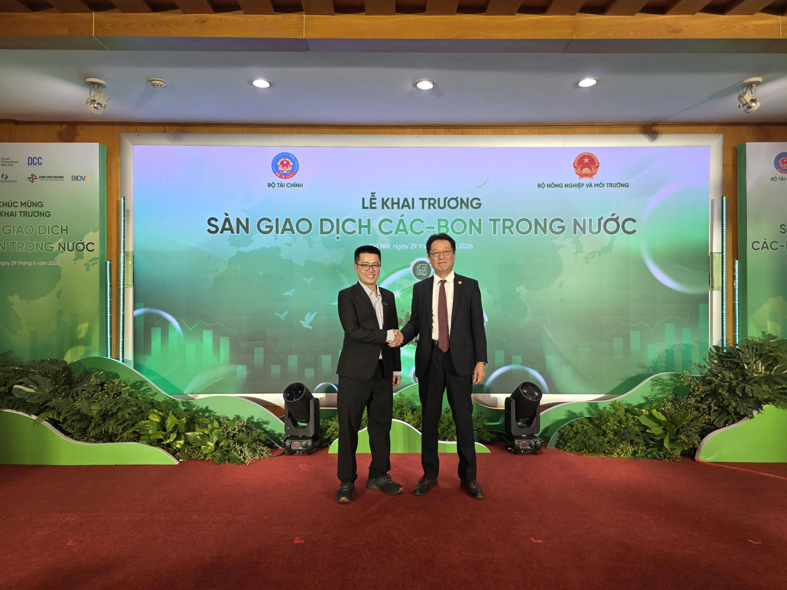 INSEE Việt Nam kiên định hành trình xanh hóa sản xuất, kiến tạo giá trị bền vững - Ảnh 2.