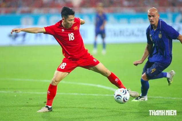 Tiền đạo Thái Lan xé lưới Việt Nam không dự FIFA ASEAN Cup: Cuộc tái đấu ngày 29.9 có gì mới?
- Ảnh 4.