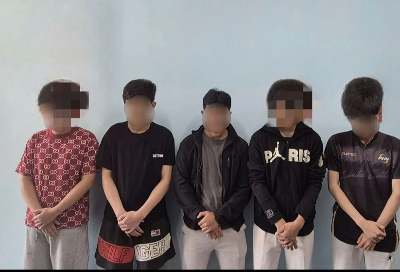 Livestream TikTok cảnh g&acirc;y rối để c&acirc;u tương t&aacute;c, 5 người bị phạt h&agrave;ng chục triệu đồng- Ảnh 1.