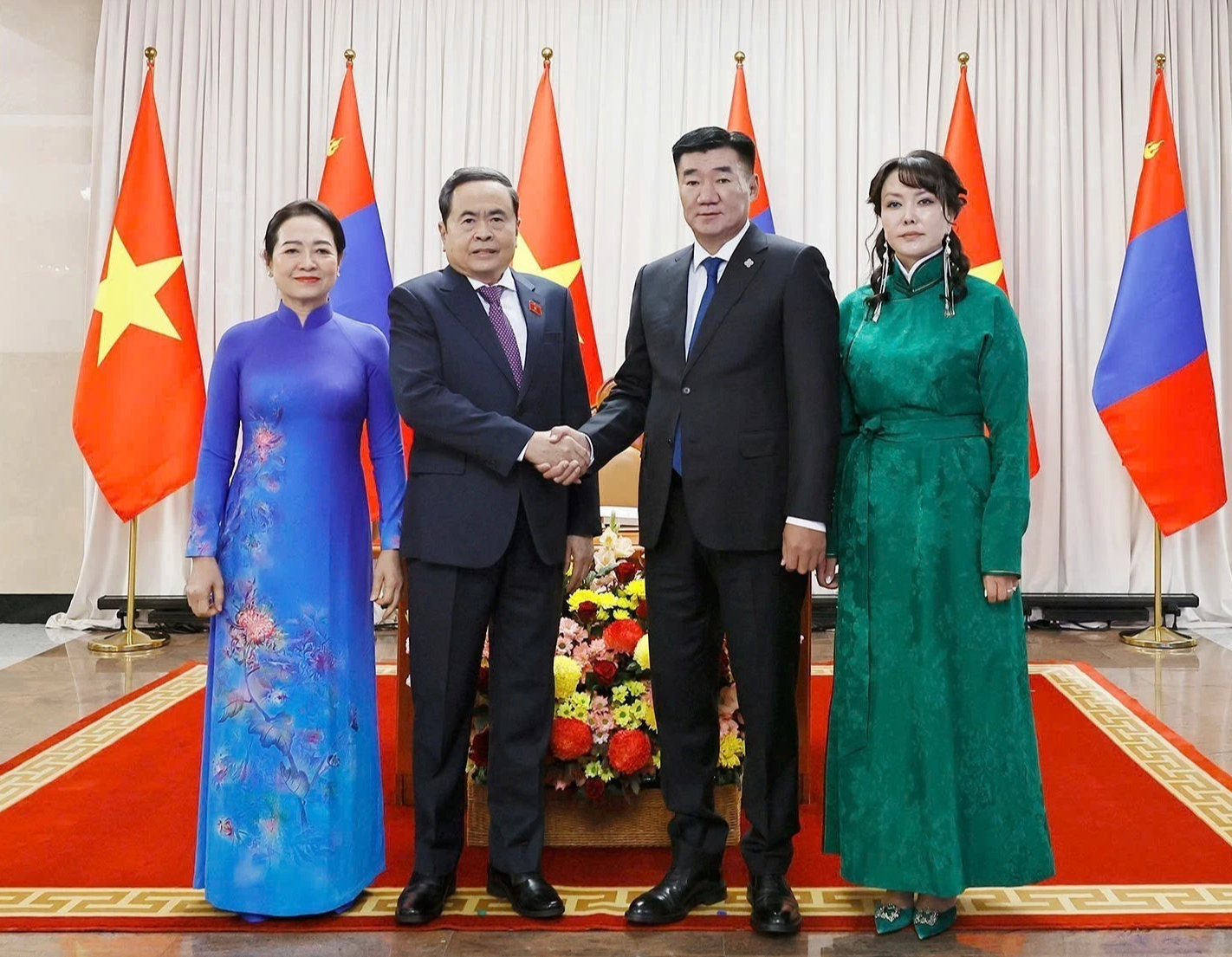 Chủ tịch Quốc hội Trần Thanh Mẫn hội đ&agrave;m với Chủ tịch Quốc hội M&ocirc;ng Cổ - Ảnh 2.