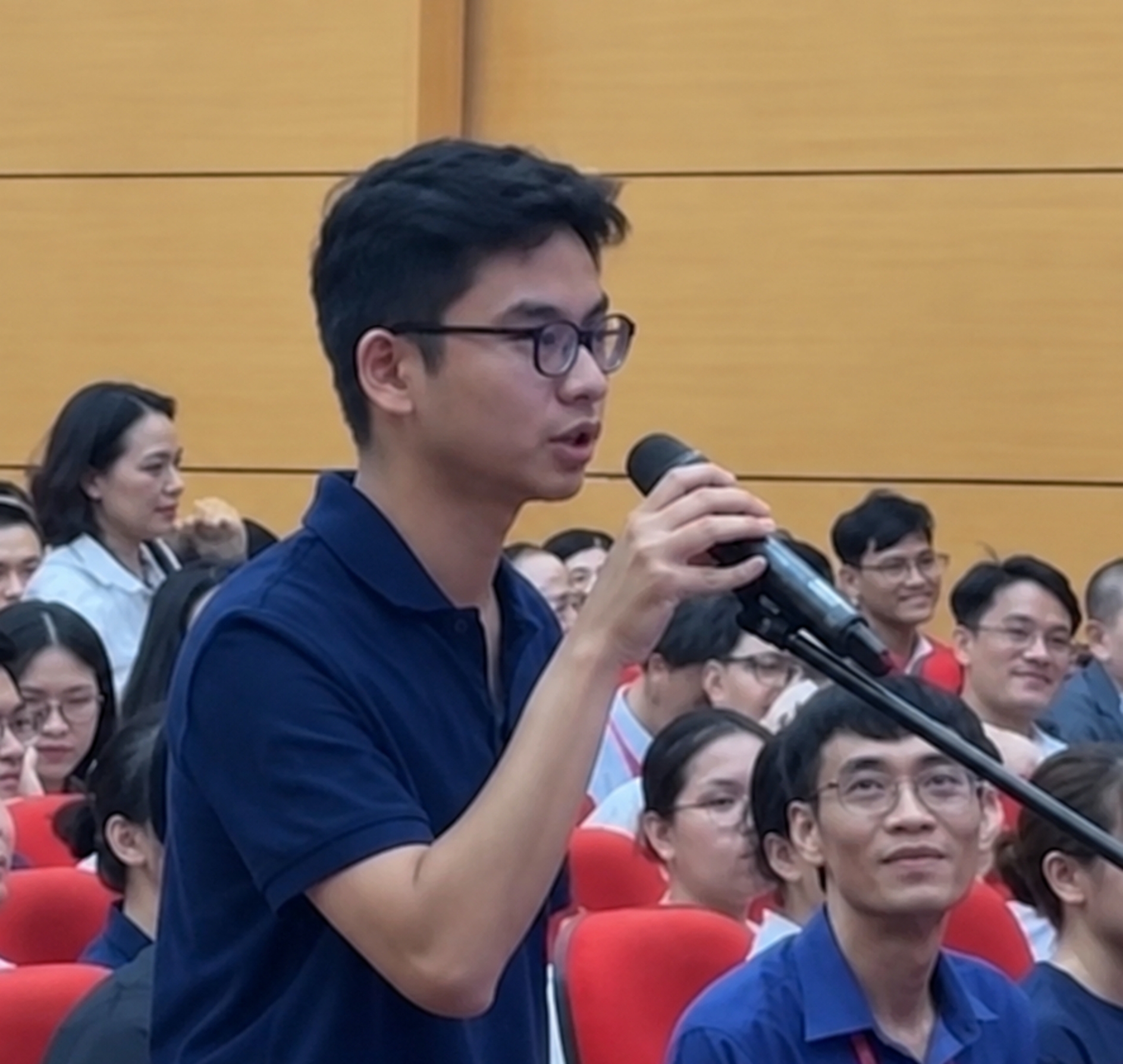 Match Day 2026: Con trai Phó giám đốc A9 Bạch Mai chọn ngành, đồng nghiệp xúc động- Ảnh 1.