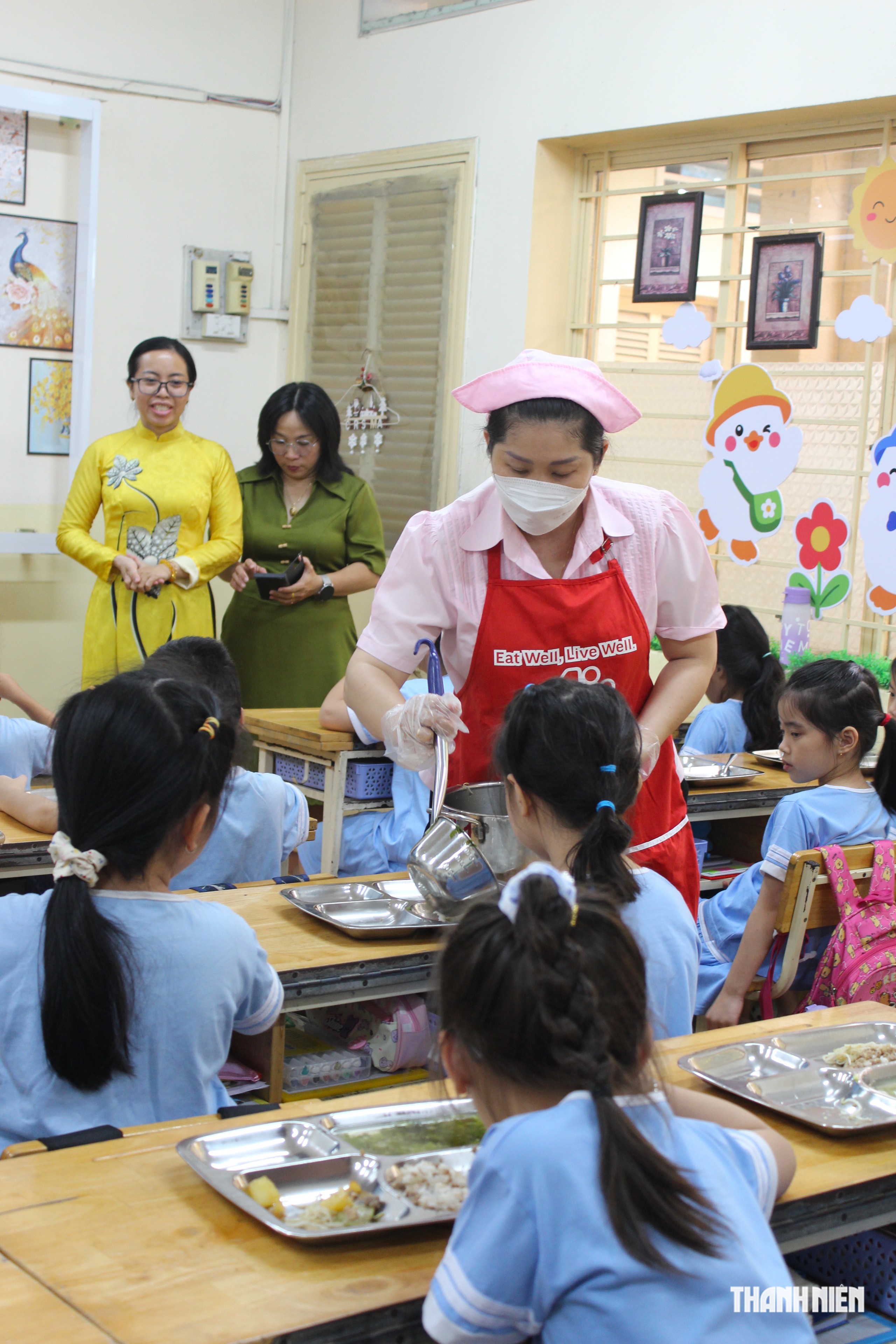 Bữa ăn bán trú TP.HCM: Thăm bếp kiểu mẫu và những suất cơm 40.000 đồng/ngày - Ảnh 17.