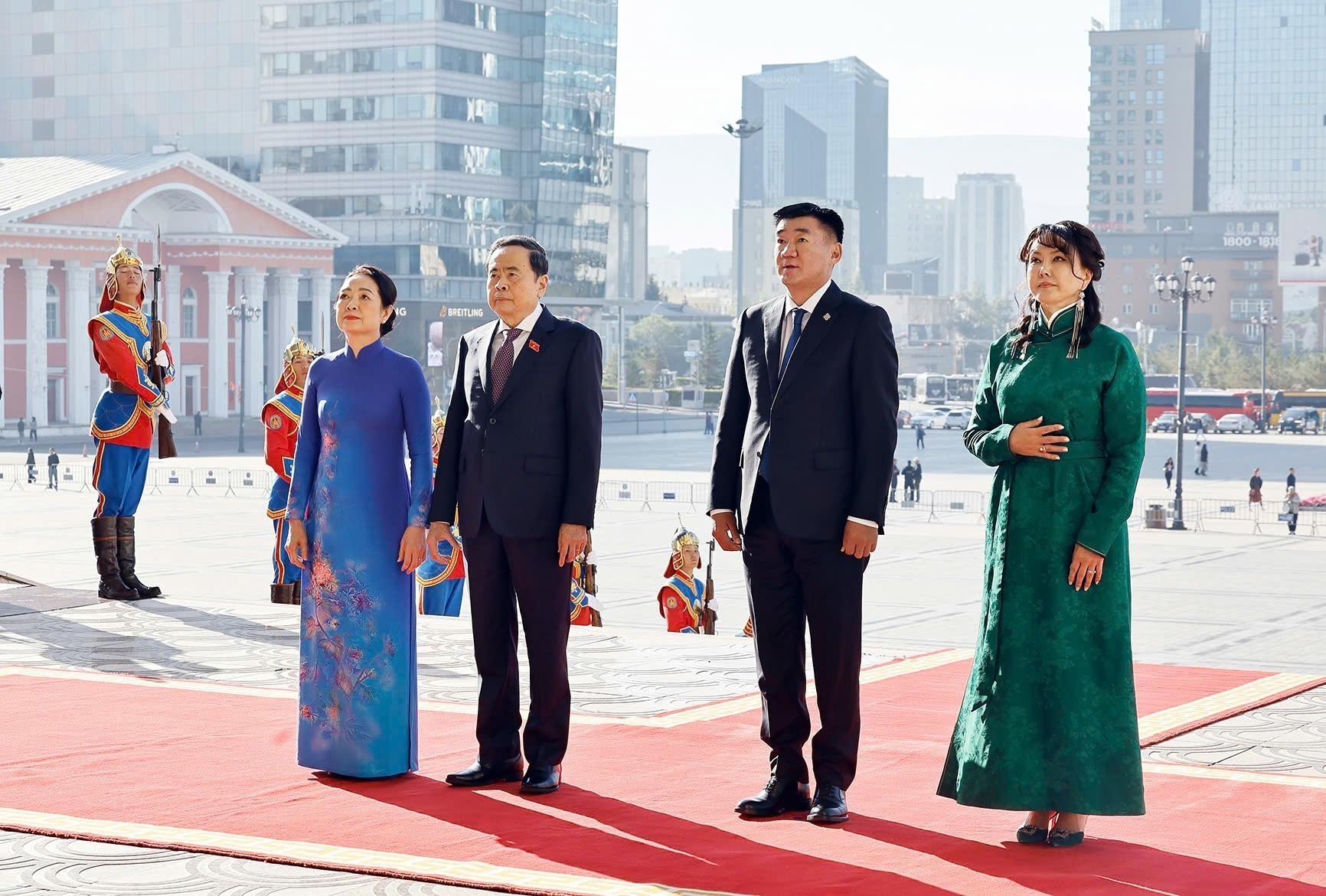 Chủ tịch Quốc hội Trần Thanh Mẫn hội đ&agrave;m với Chủ tịch Quốc hội M&ocirc;ng Cổ - Ảnh 1.