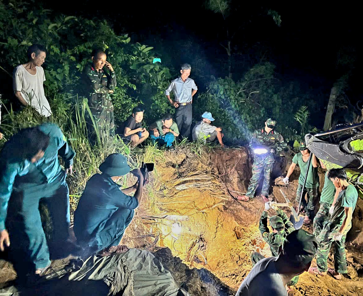 'Chạy đua' với thời gian, một xã ở Đà Nẵng đã hoàn thành lấy mẫu mộ liệt sĩ- Ảnh 2.
