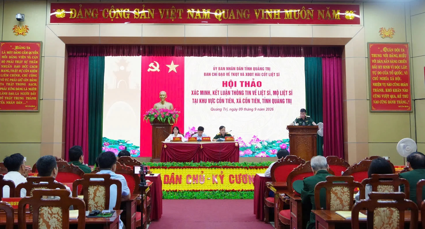 Sau 60 năm, người 2 chiến tuyến 'góp ký ức' tìm mộ liệt sĩ ở Cồn Tiên- Ảnh 1.