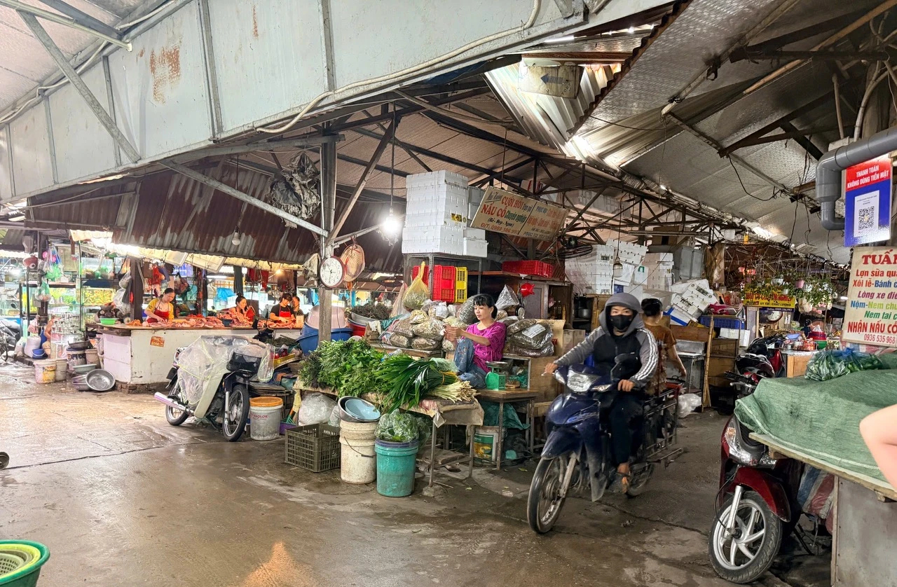 Thổi làn gió công nghệ mới vào chợ truyền thống - Ảnh 1.