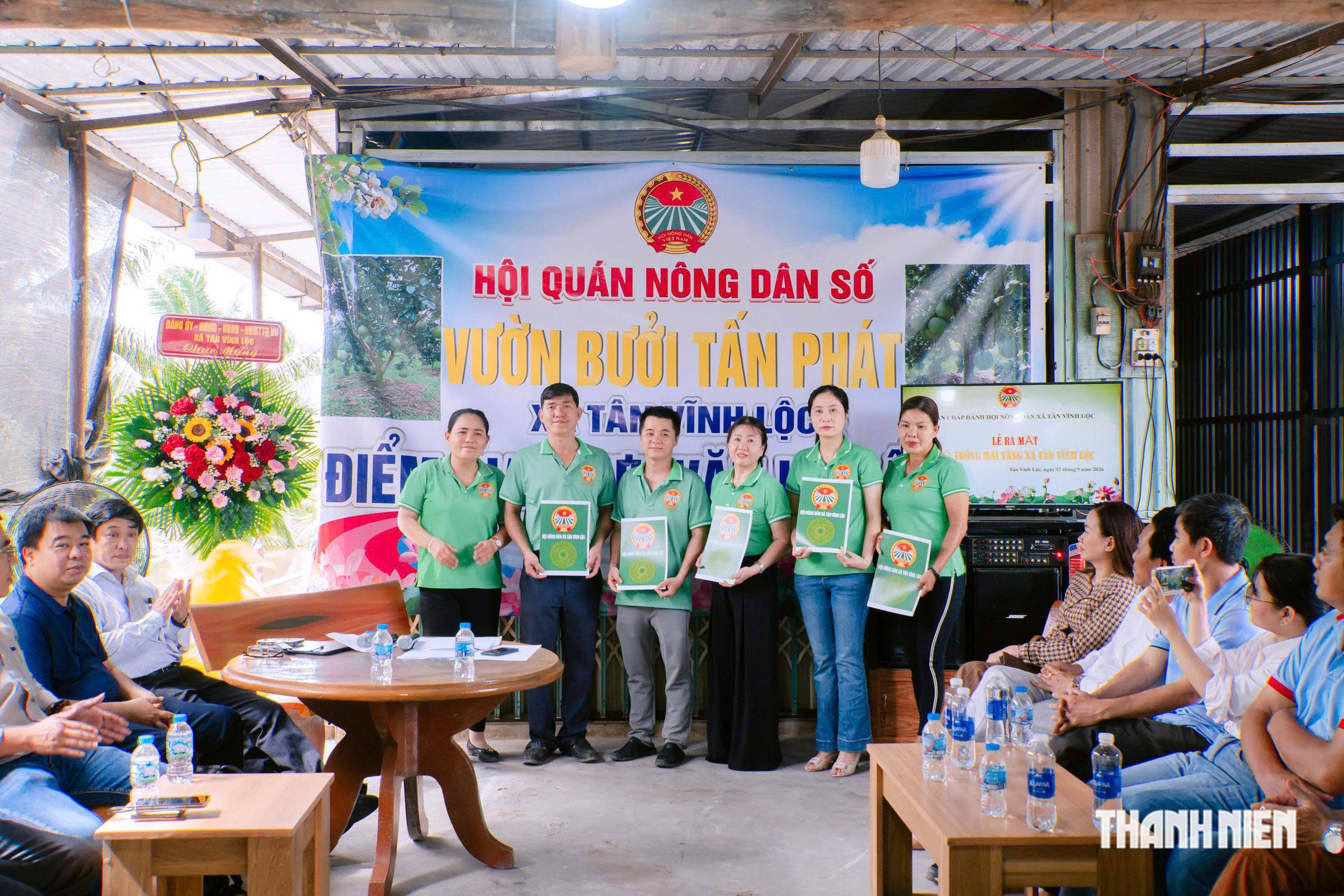 TP.HCM: Tiếp sức học sinh đến trường, hỗ trợ nông dân liên kết sản xuất  - Ảnh 3.