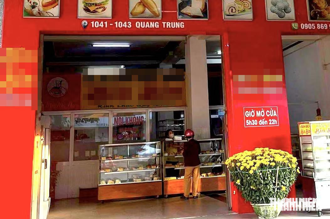 Xử phạt 100 triệu đồng, đình chỉ hộ kinh doanh bánh mì khiến 254 người ngộ độc - Ảnh 1.