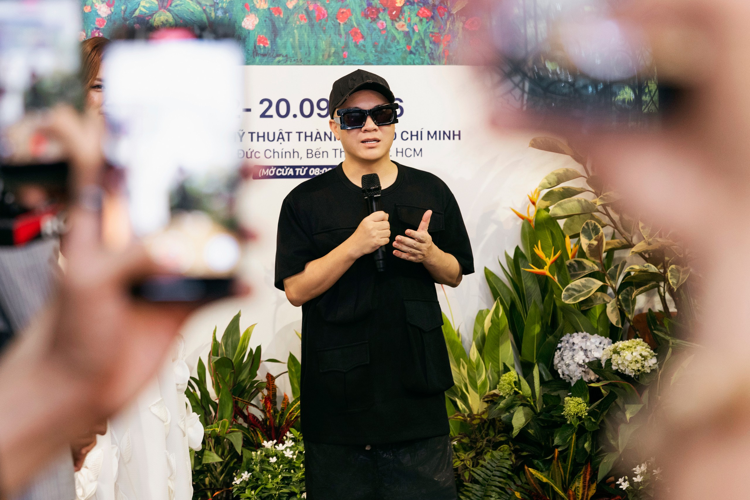 Tăng Thanh Hà đọ sắc với Hoa hậu Hà Kiều Anh, Diễm My 9x - Ảnh 1.