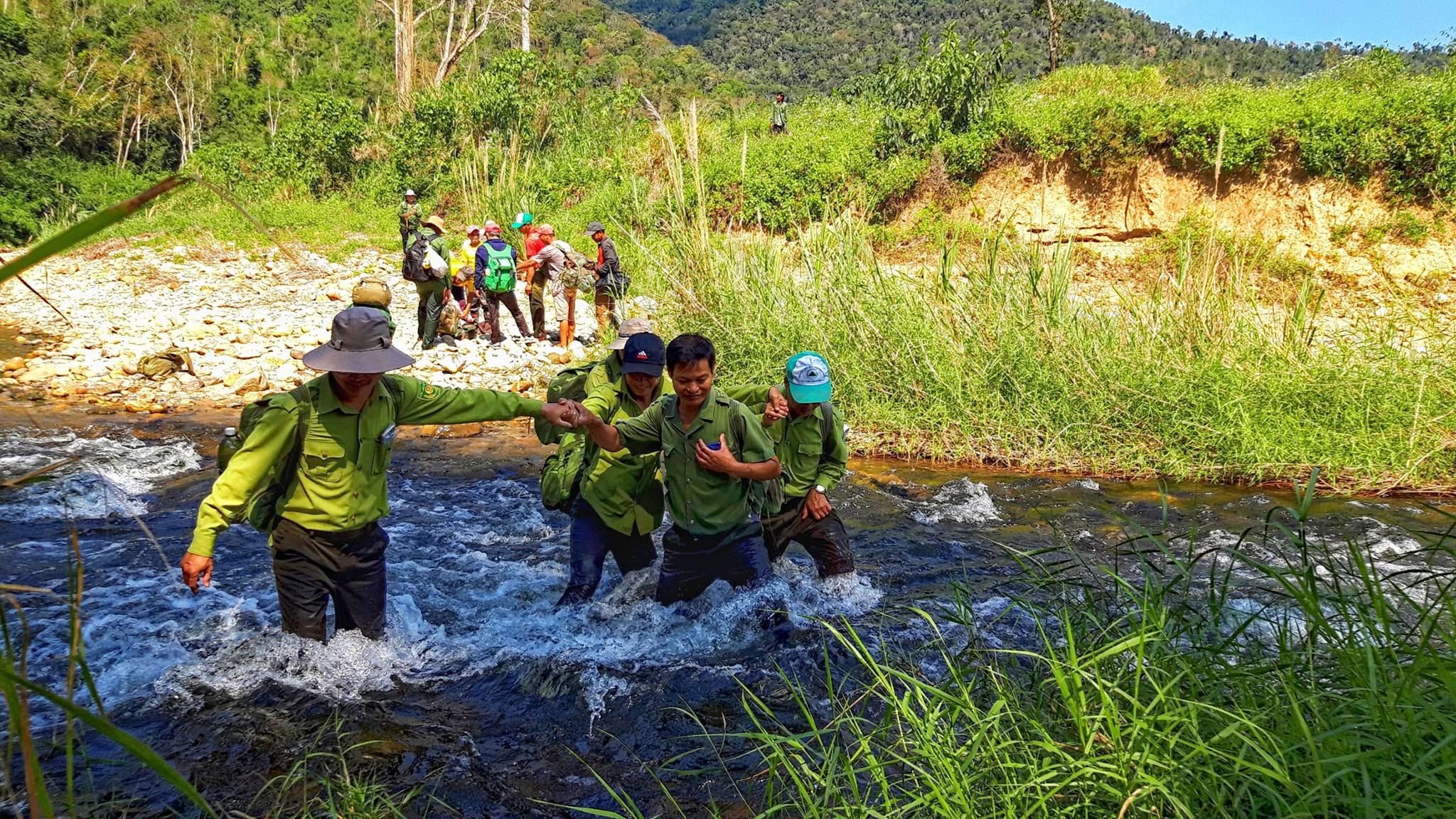 ‘Nữ tướng rừng xanh’ của Vườn quốc gia Chư Yang Sin miệt mài giữ rừng - Ảnh 2.