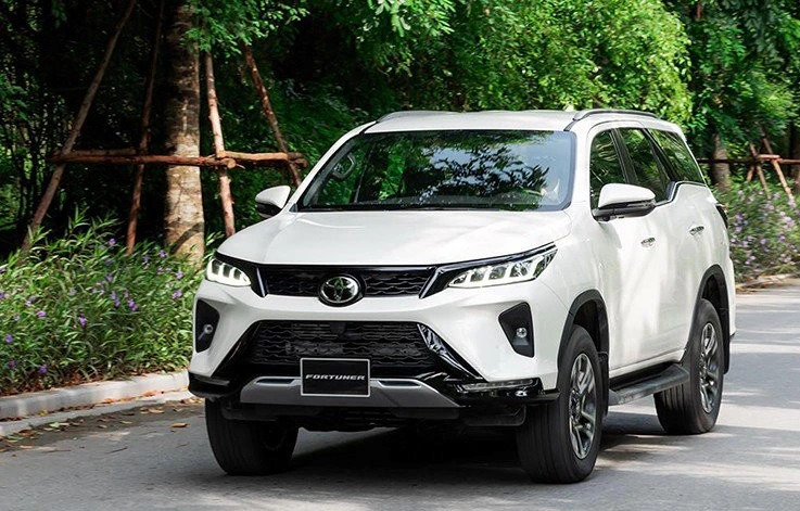 SUV 7 chỗ: Doanh số Toyota Fortuner tăng trở lại, vẫn kém xa Ford Everest - Ảnh 2.