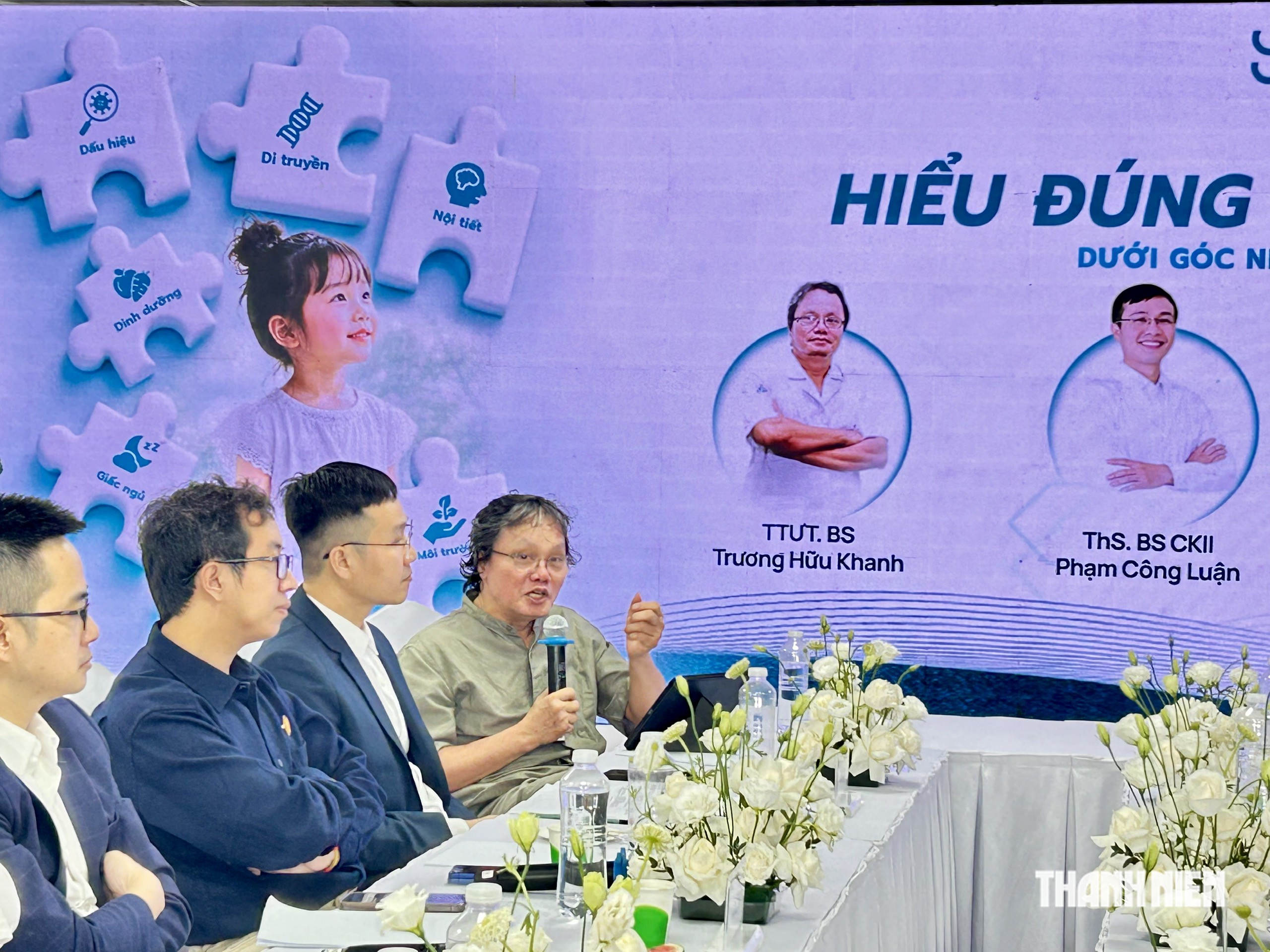 Sữa công thức, sữa bột, sữa tươi... không liên quan đến dậy thì sớm- Ảnh 1.