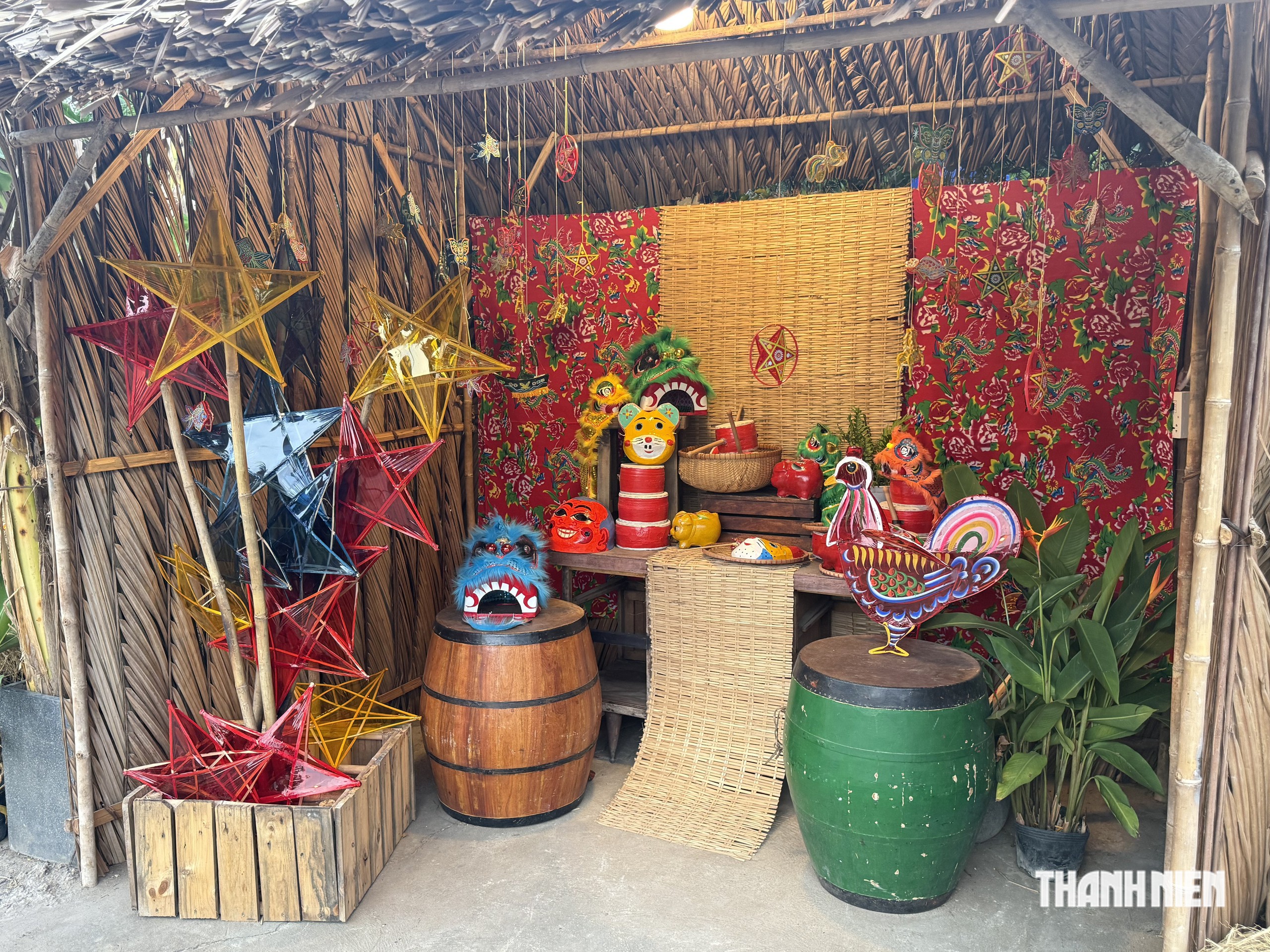 Chưa đến trung thu người trẻ đ&atilde; rủ nhau &lsquo;Hẹn em dưới &aacute;nh trăng&rsquo; - Ảnh 10.