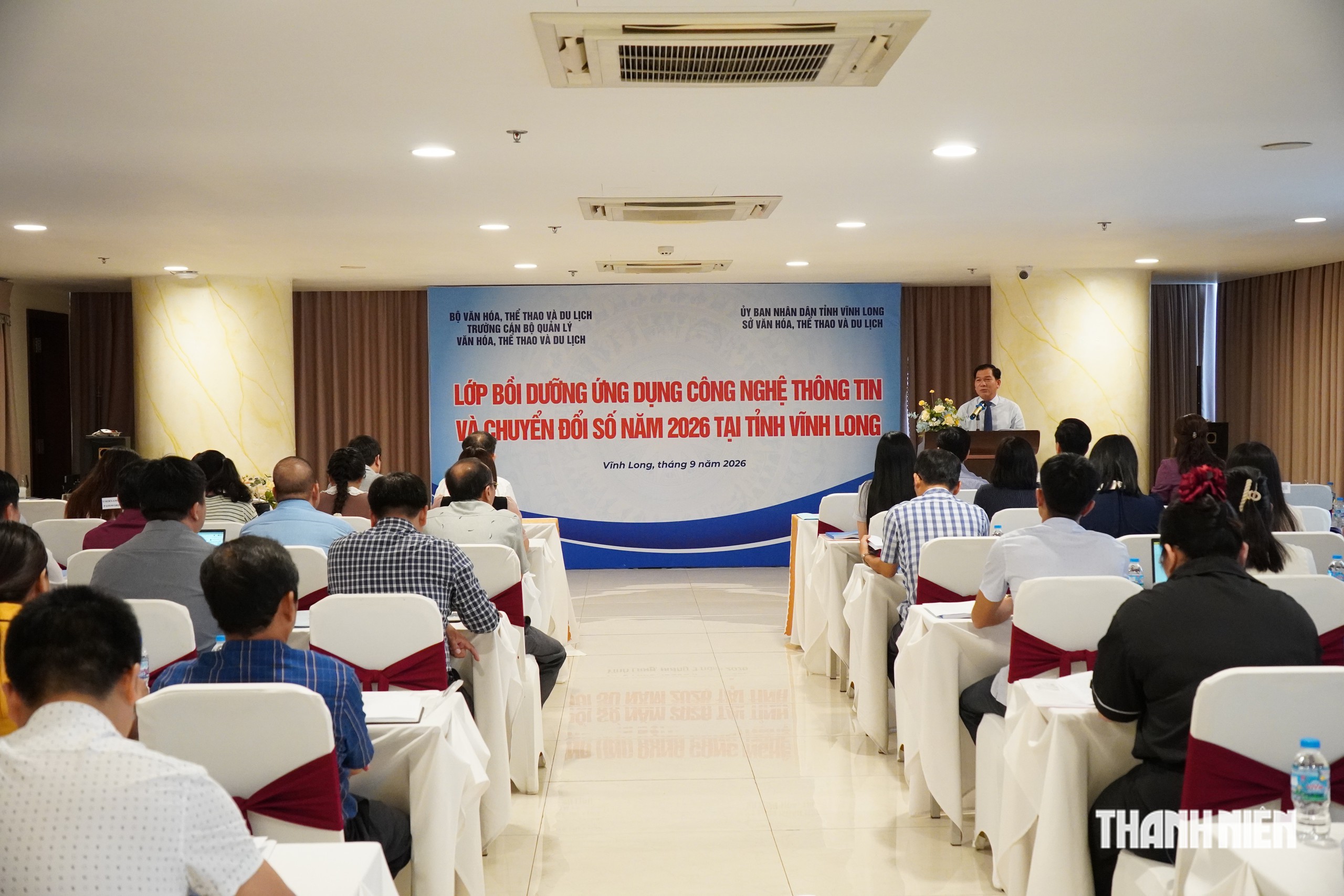 Bồi dưỡng ứng dụng công nghệ thông tin và chuyển đổi số cho cán bộ ngành VH-TT-DL - Ảnh 2.