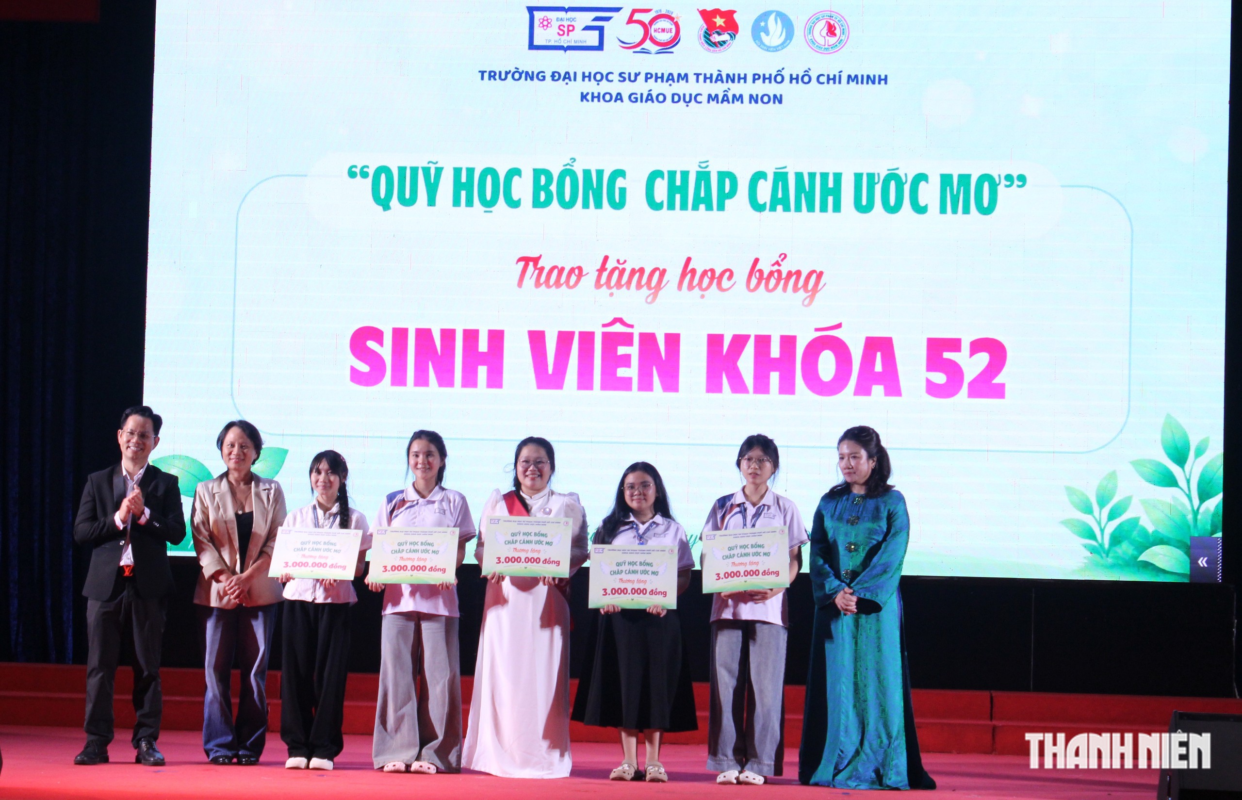 Gần 8.000 người thi năng khiếu, 435 em đậu sư phạm mầm non - Ảnh 1.