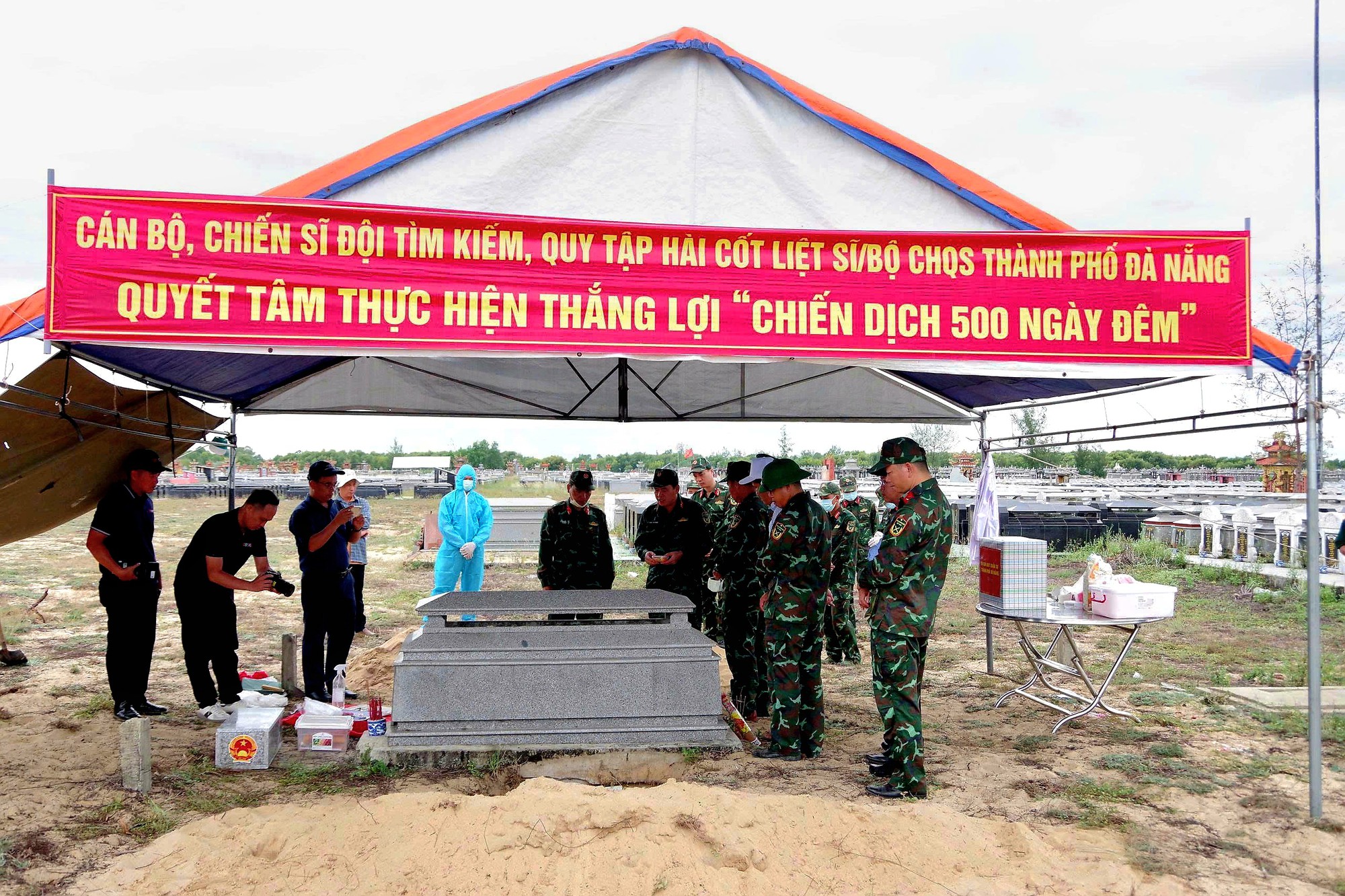 Đà Nẵng hoàn thành lấy mẫu ADN gần 26.000 mộ liệt sĩ chưa xác định danh tính- Ảnh 3.
