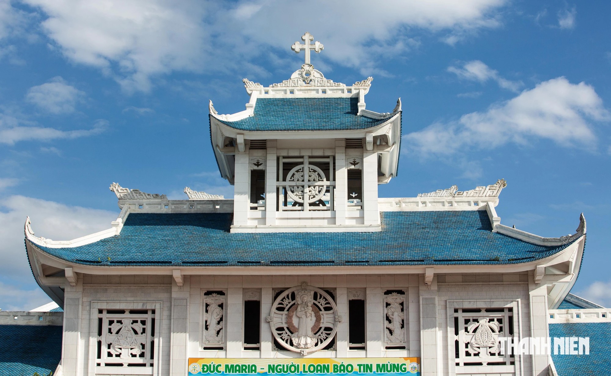 Vương cung thánh đường đang xây dựng đậm chất Việt tại La Vang - Ảnh 2.